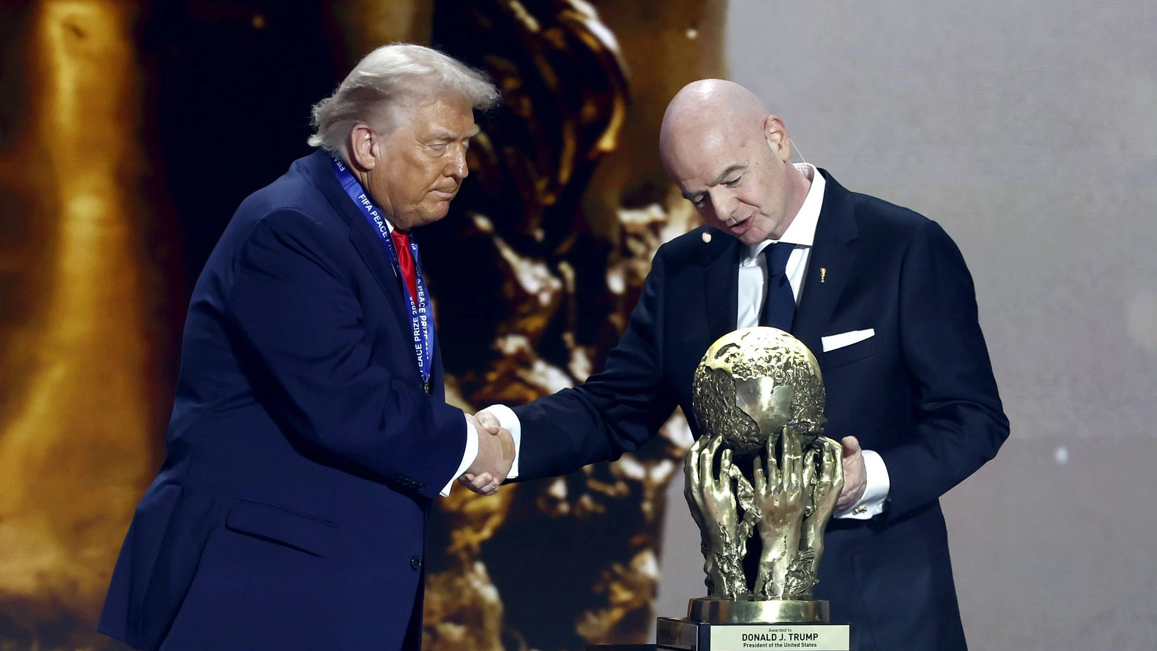 Heute.at - Genug ist genug: Fußballstars kritisieren Infantino