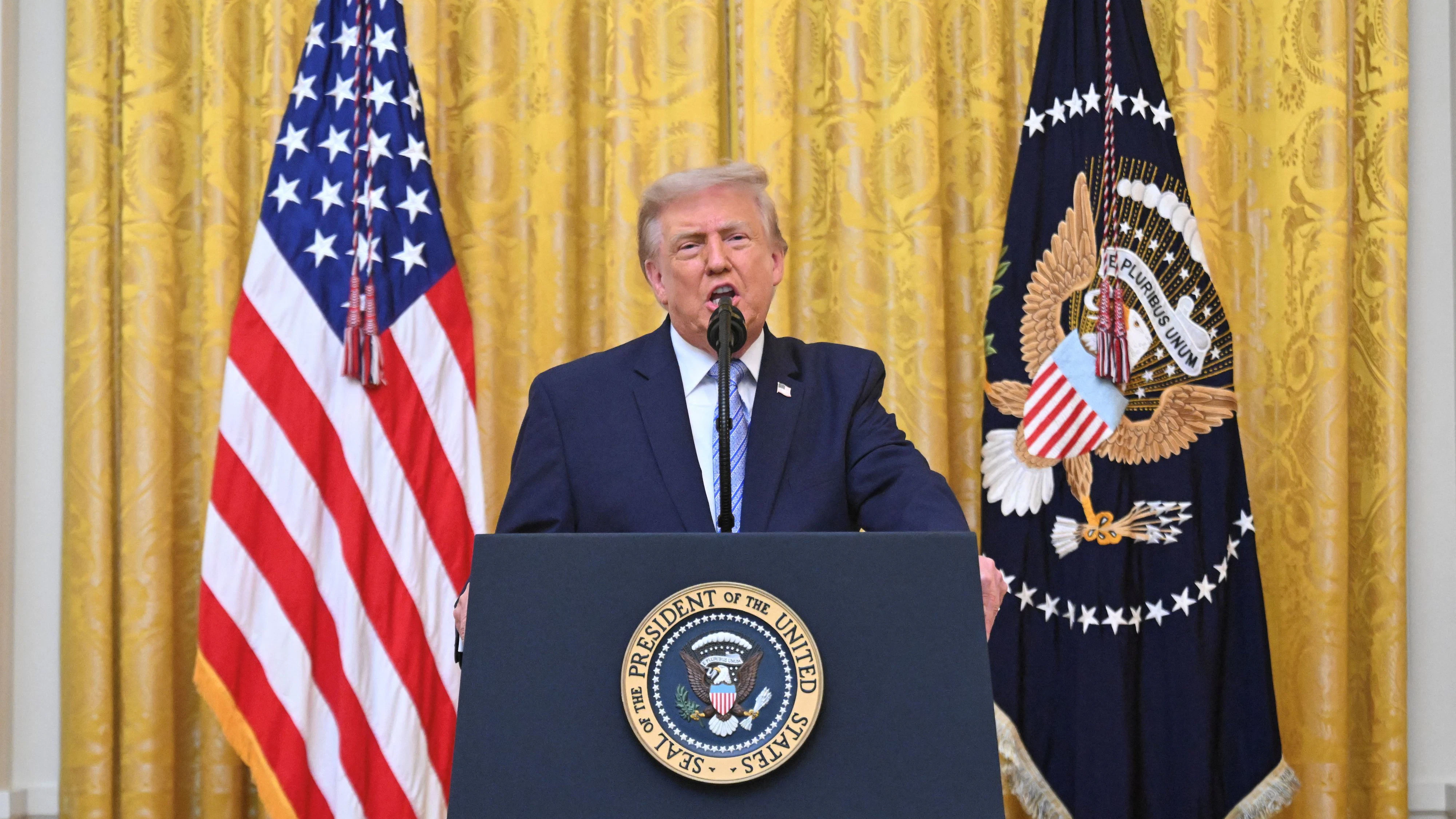 Heute.at - Betrug! Trump will vor Wahlen das Wahlsystem ändern
