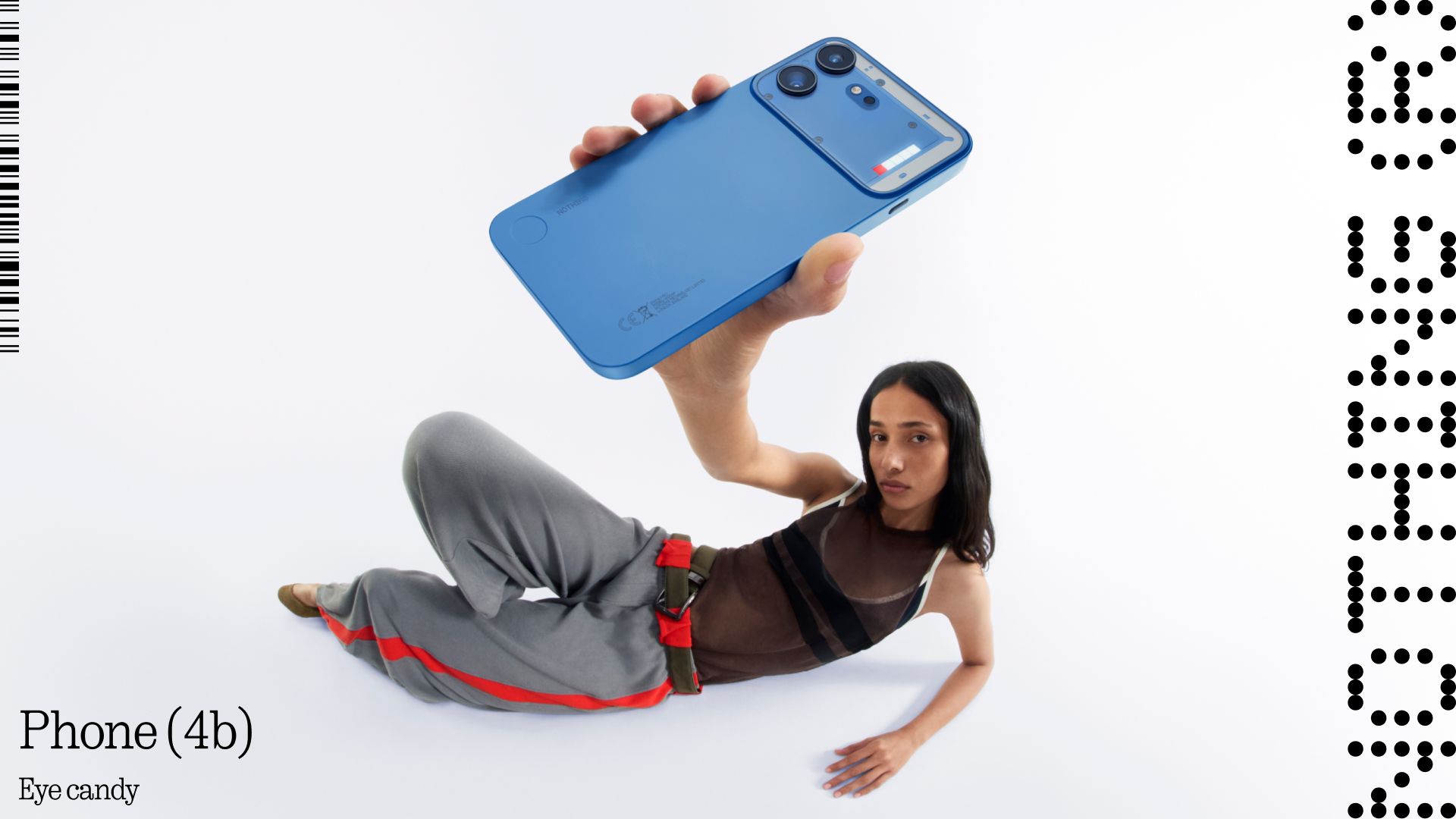 Das neue Nothing Phone (4b) ist ab sofort verfügbar. Das Einstiegsmodell startet in Österreich mit einem Preis von 329 Euro.
