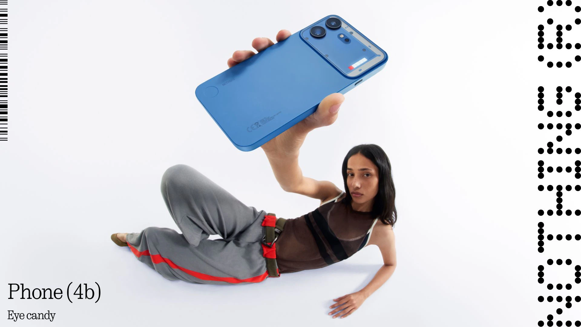 Das neue Nothing Phone (4b) ist ab sofort verfügbar. Das Einstiegsmodell startet in Österreich mit einem Preis von 329 Euro.