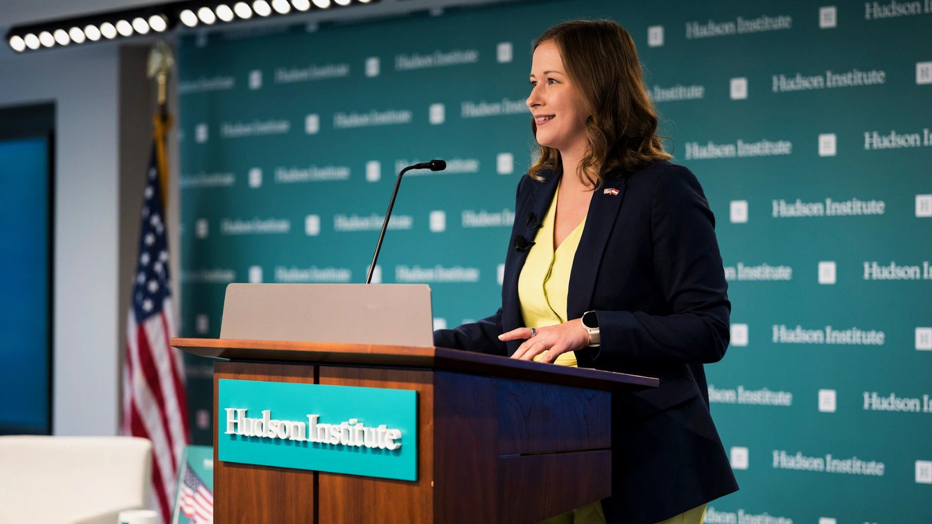 Europaministerin Claudia Bauer (ÖVP) hat bei einer Grundsatzrede in Washington eine engere Zusammenarbeit zwischen Europa und den USA gefordert.