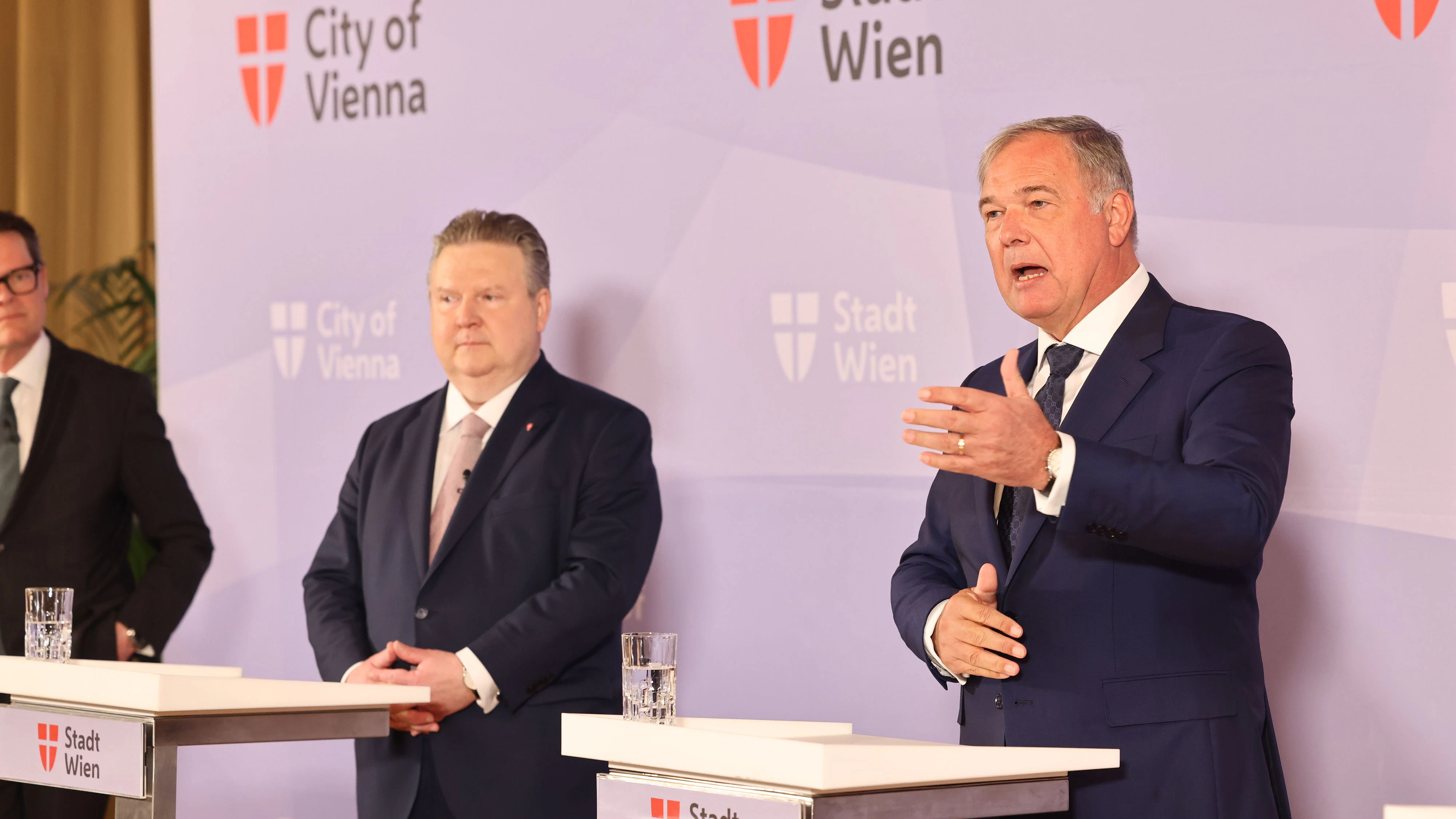 Heute.at - Ruck unter Druck – jetzt distanziert sich eigene Partei