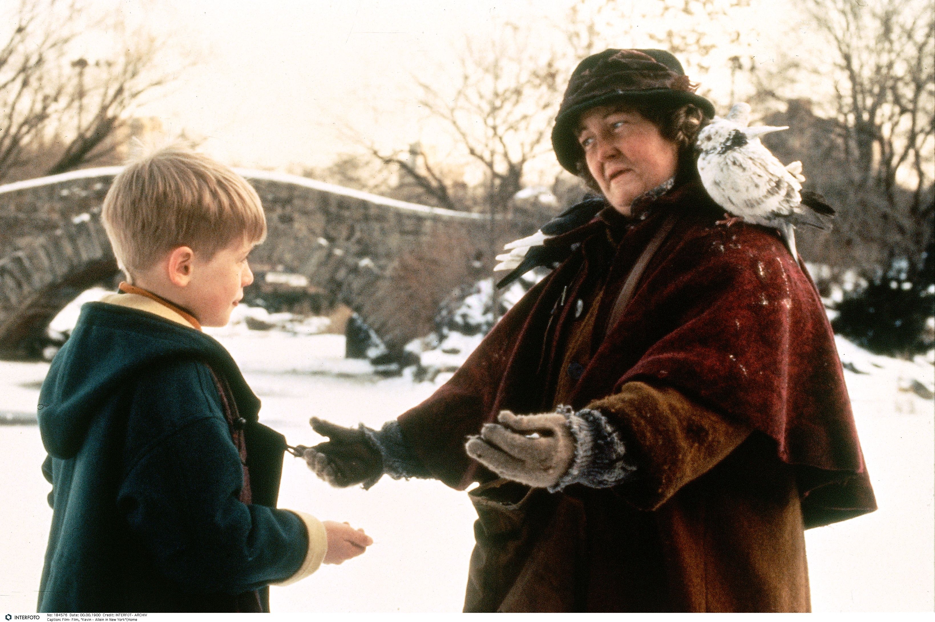 Macaulay Culkin und Brenda Fricker