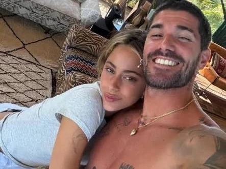 Tini Stoessel mit ihrem Rodrigo.