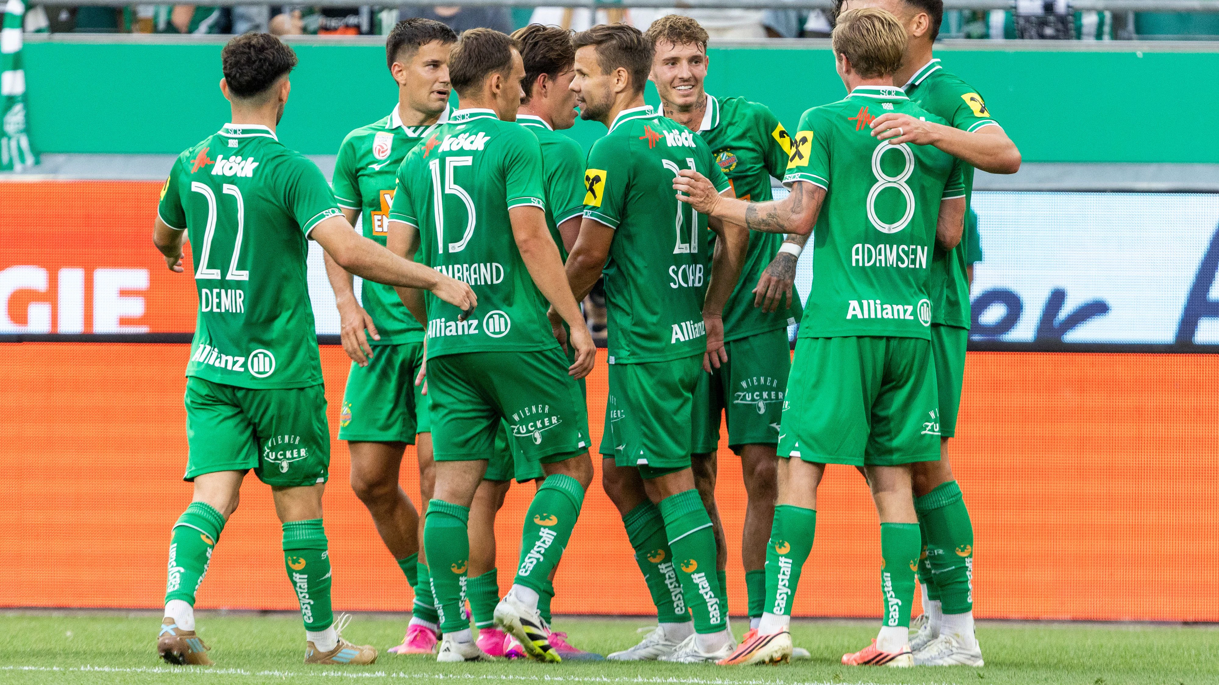 VIENNA,AUSTRIA,18.JUL.26 - SOCCER - ADMIRAL Bundesliga, 1. DFL, 1. Deutsche Bundesliga, SK Rapid Wien vs Hamburger SV, test match. Image shows the rejoicing of Rapid. Photo: GEPA pictures/ Philipp Brem