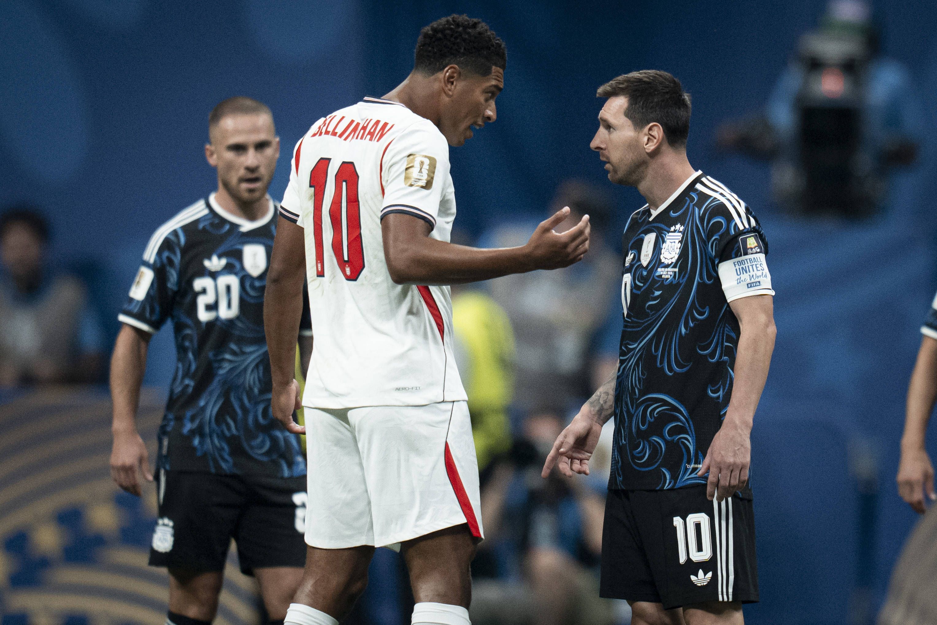 Heute.at - Bellingham enthüllt Messi-Diskussion: Du bist doch...