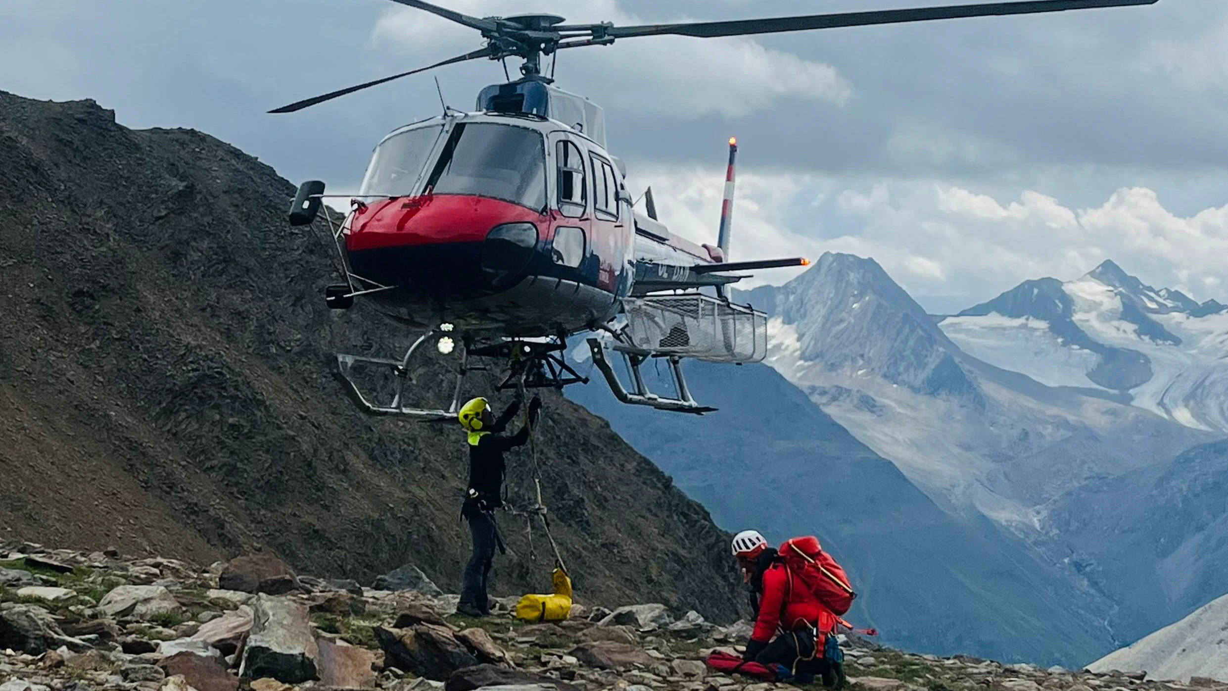 Am 18. Juli 2026 stürzte ein 64-jähriger Bergwanderer bei einer geführten Gruppen-Tour des Deutschen Alpenvereins knapp unterhalb des Gipfels der 3.774 m hohen Wildspitze (Ötztaler Alpen, bei Sölden) in die Tiefe. Er konnte nur noch tot geborgen werden. 