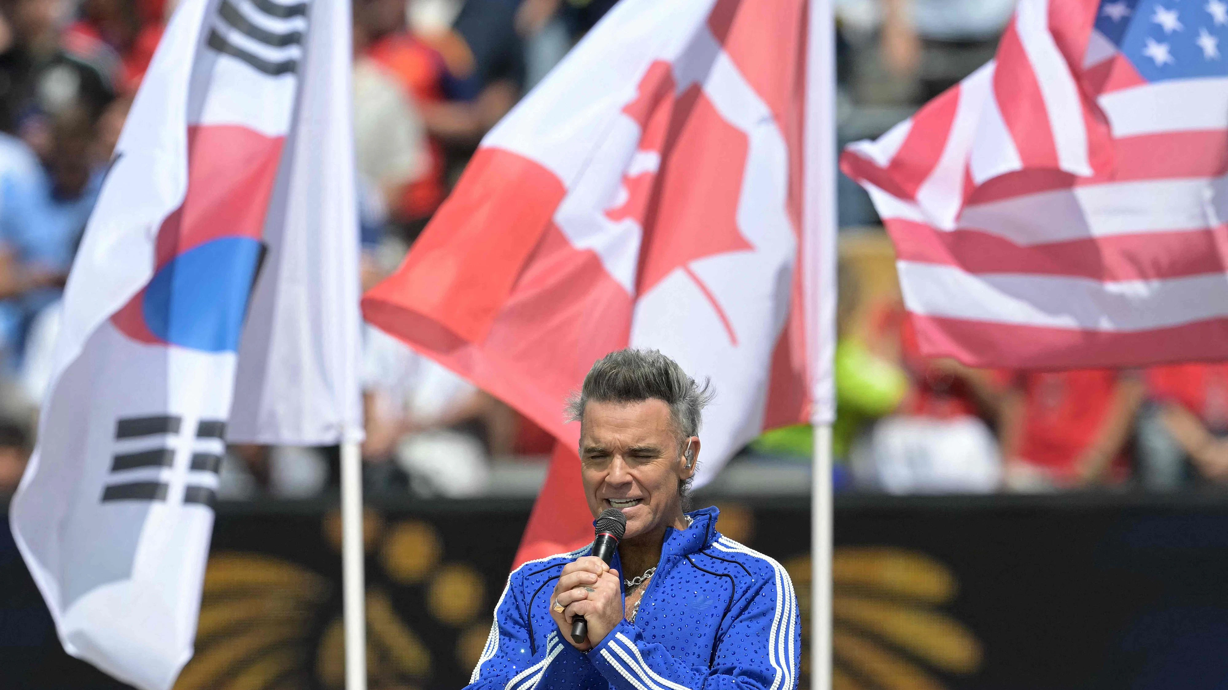 Robbie Williams hat seinen Kamm wohl vergessen.