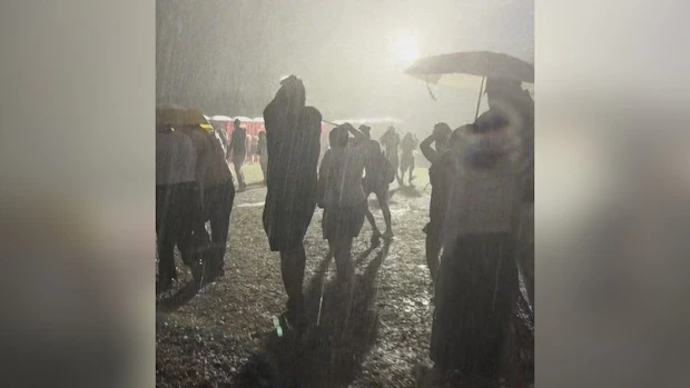 Unwetter-Chaos: Verletzte bei Bad-Bunny-Konzert