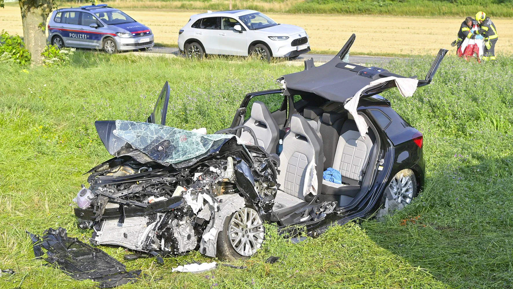 Heute.at - Zwei Tote bei schwerem Autounfall auf der B148