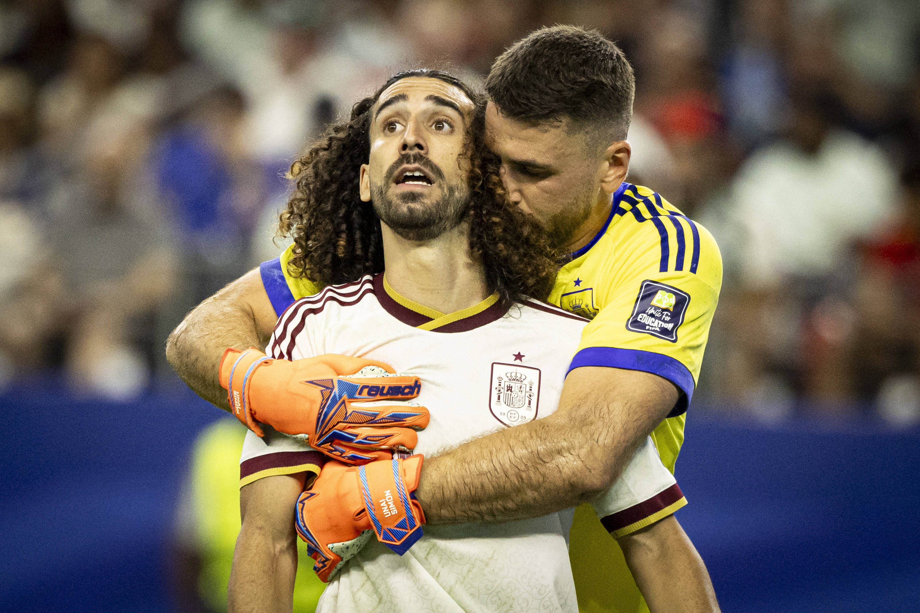 Marc Cucurella und Tormann Unai Simon
