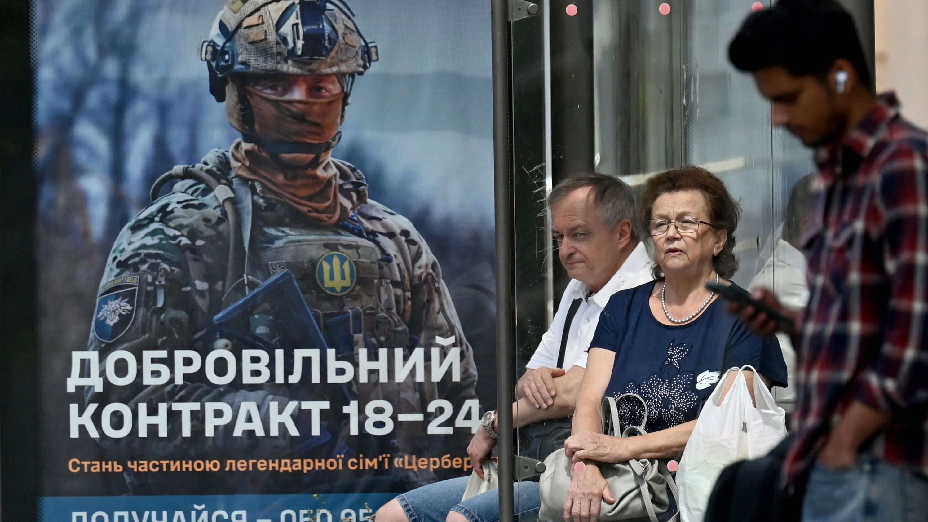 Der Streit um die Rekrutierung neuer Soldaten wächst
