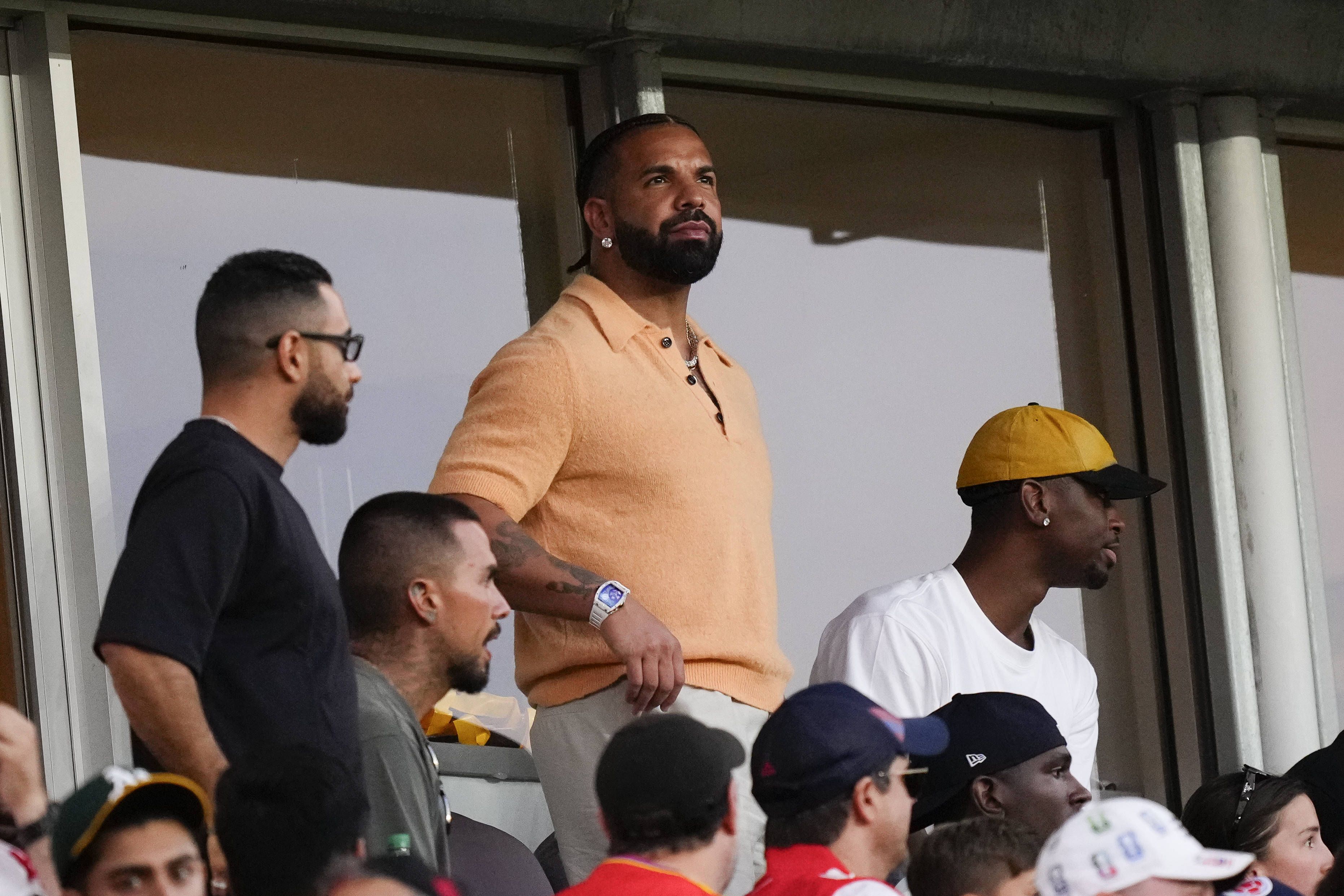 Drake ist großer Sportfan, liegt aber häufig daneben.