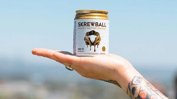Skrewball Whiskey hat eine 100-ml-Dose in sein Sortiment aufgenommen – laut Angaben des Unternehmens ein Verkaufsschlager.