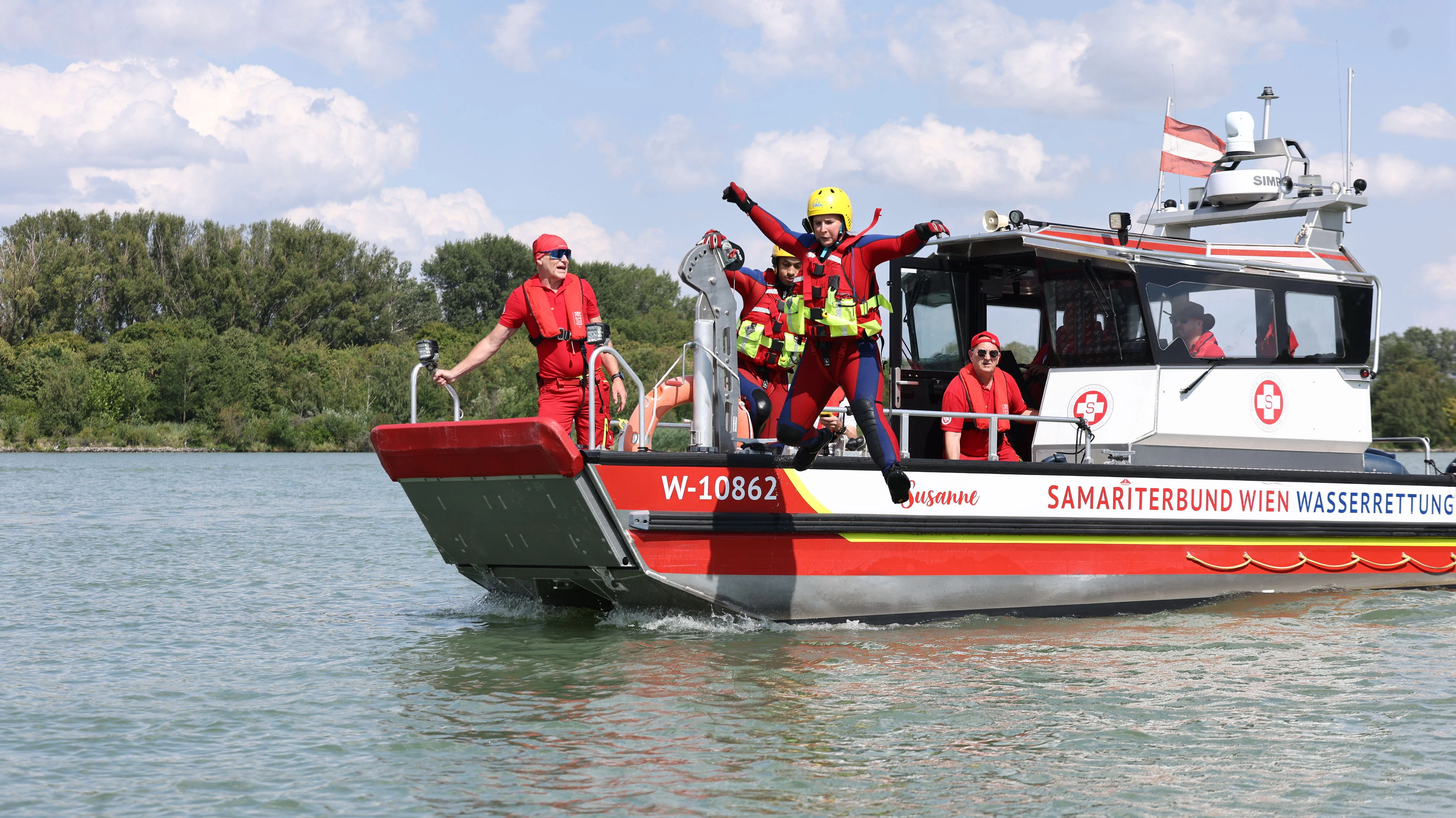 Heute.at - Wasserrettung im Dauereinsatz! Nicht wie bei Baywatch