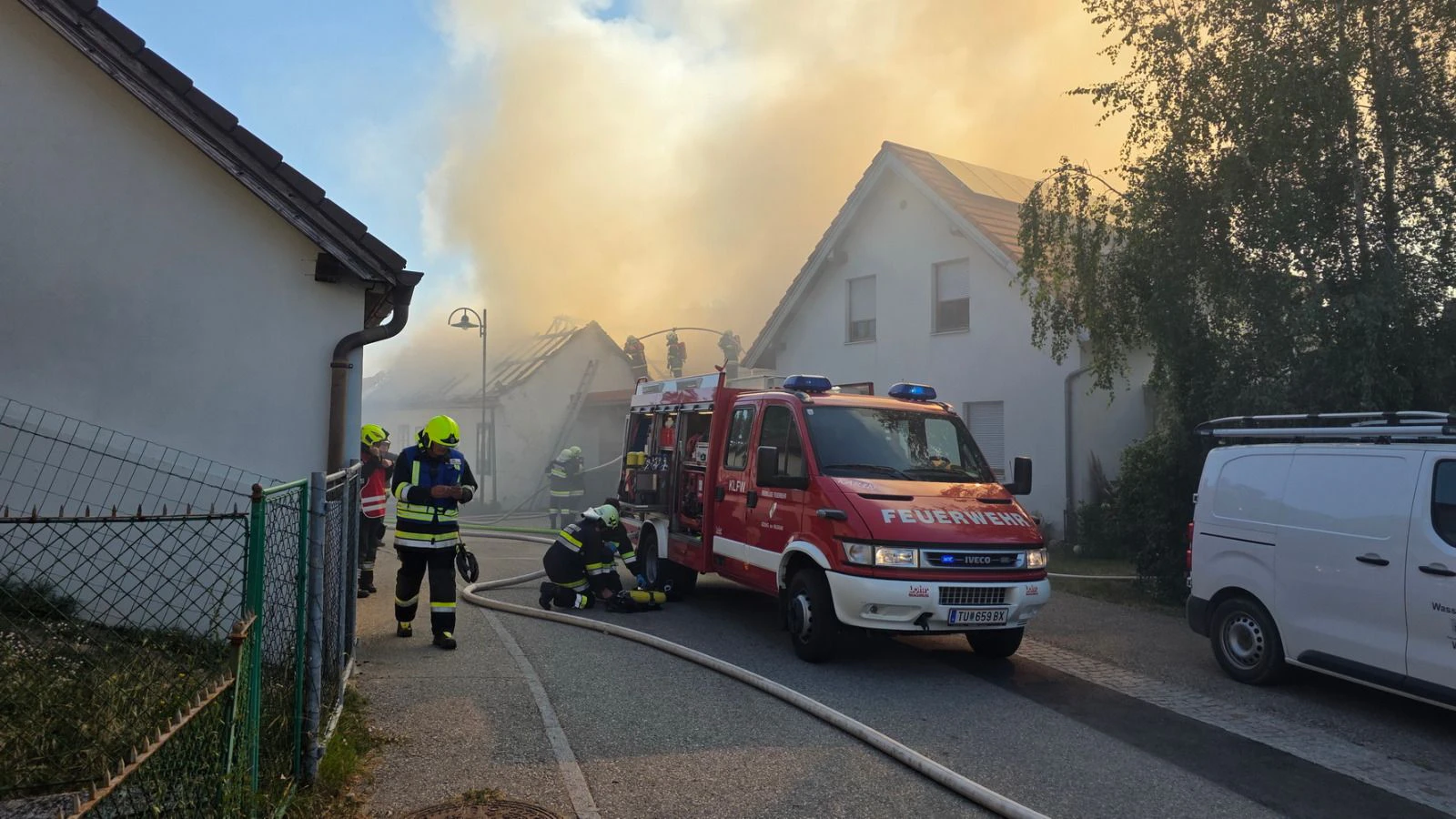 Heute.at - Todesopfer bei Hausbrand stellt Ermittler vor Rätsel