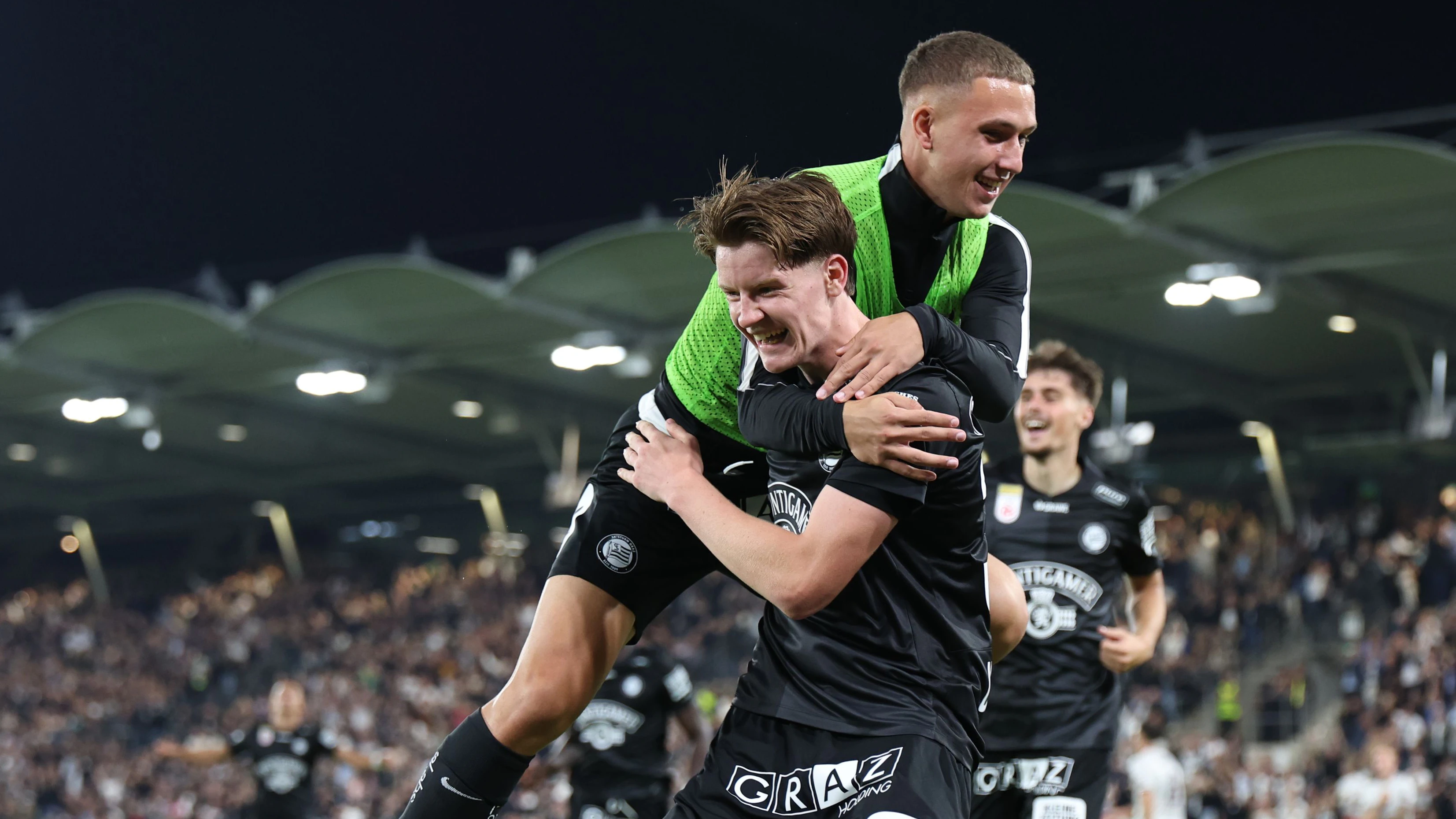 Sturm Graz jubelt gegen Hearts. 