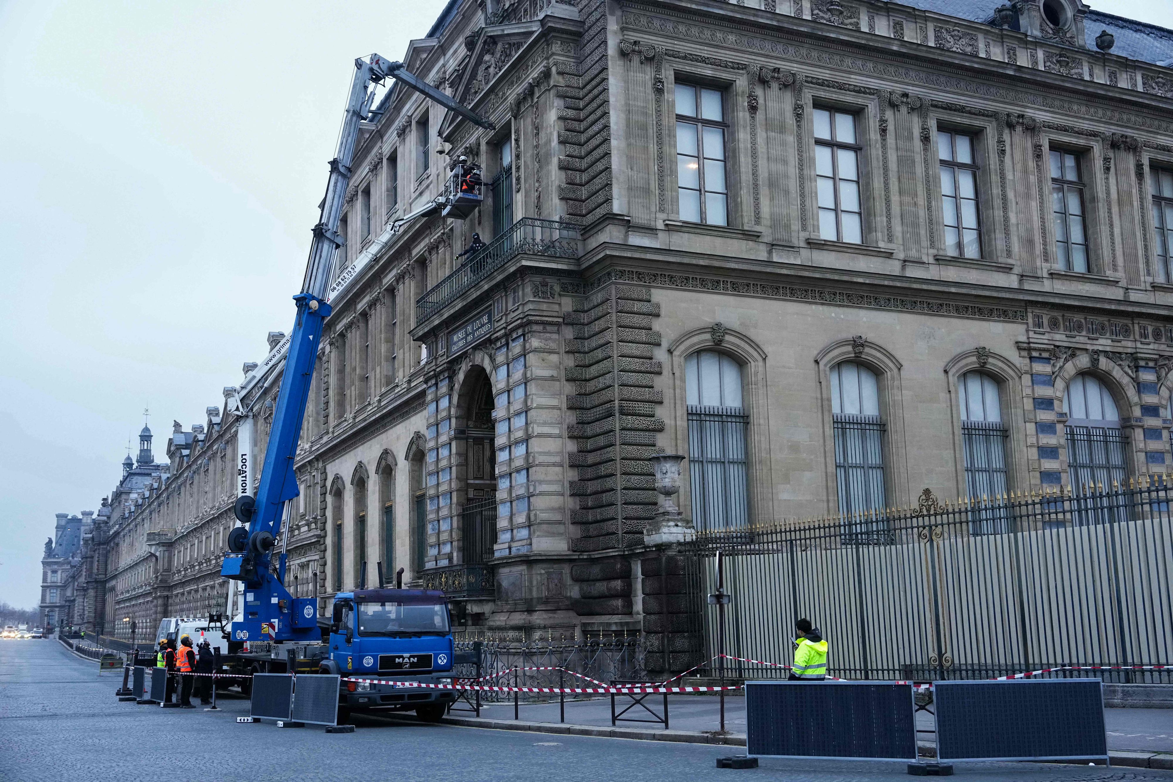 Nach dem Millionen-Raub im Louvre vergangen Herbst öffnet die Apollo-Galerie ihre Türen wieder für Besucher. Die Juwelen ziehen allerdings um.