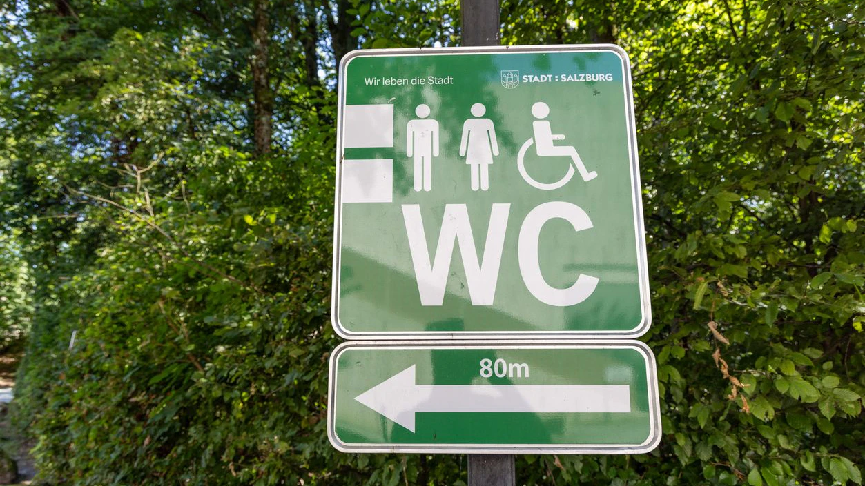 Ein Toilettengang in Salzburg wird künftig einen Euro kosten. 