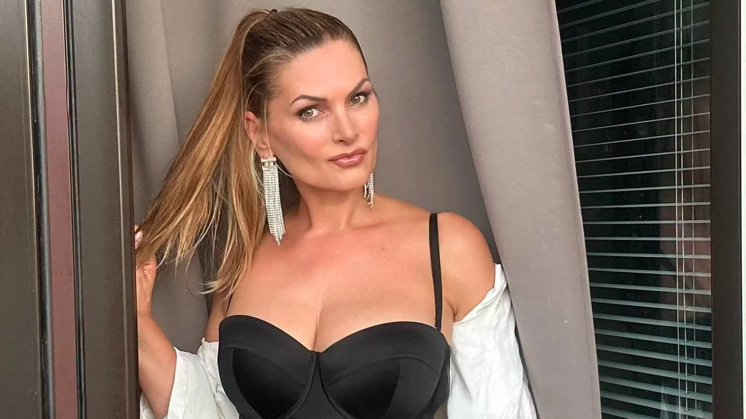 Heute.at - Ex-ORF-Star Martina Kaiser zeigt ihren Oma-Schlüpfer