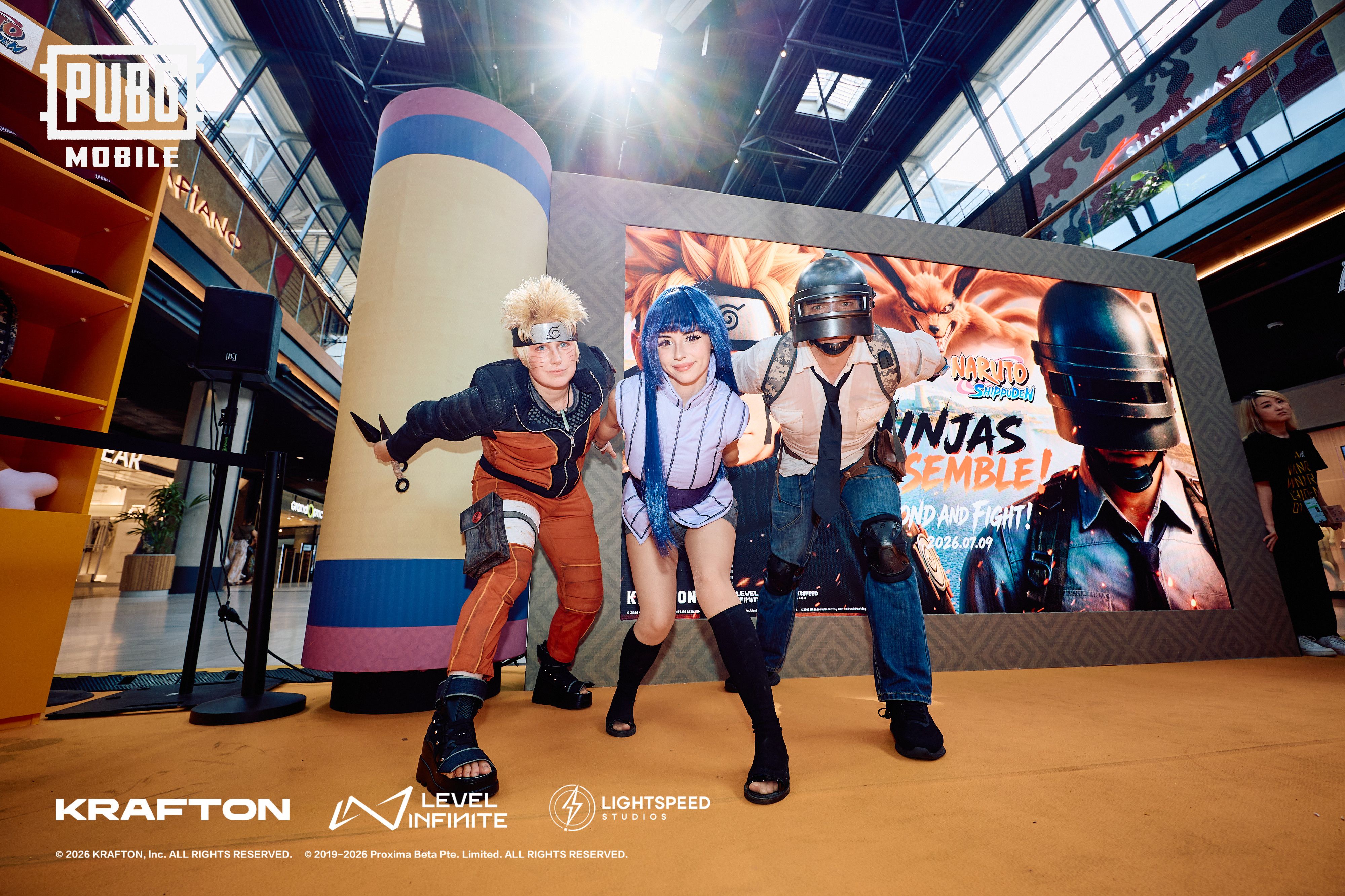 Heute.at - Tausende feiern riesiges Naruto-Event in Paris