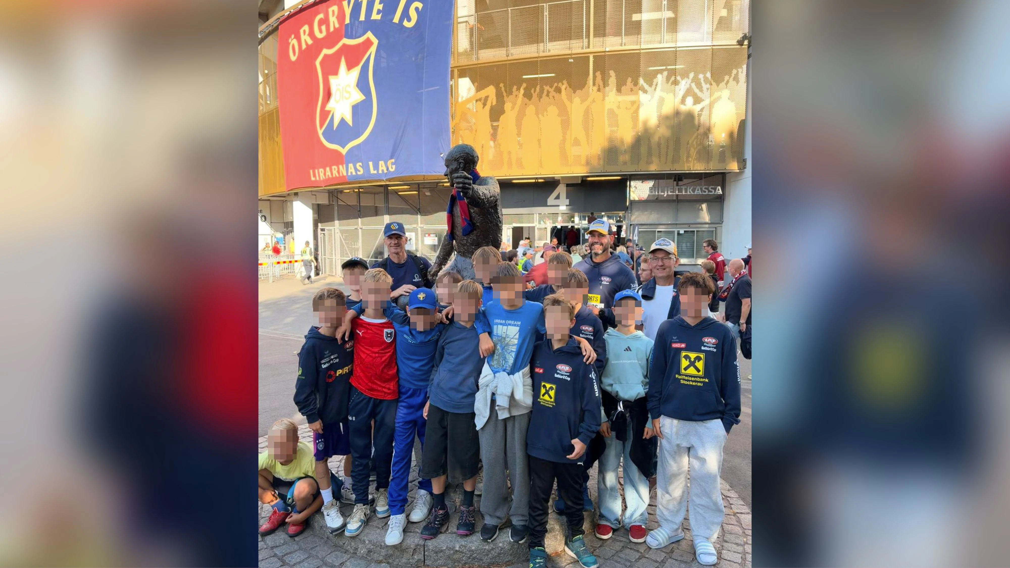 Heute.at - Flug fiel aus – Fußballteam saß 2 Tage in Schweden fest