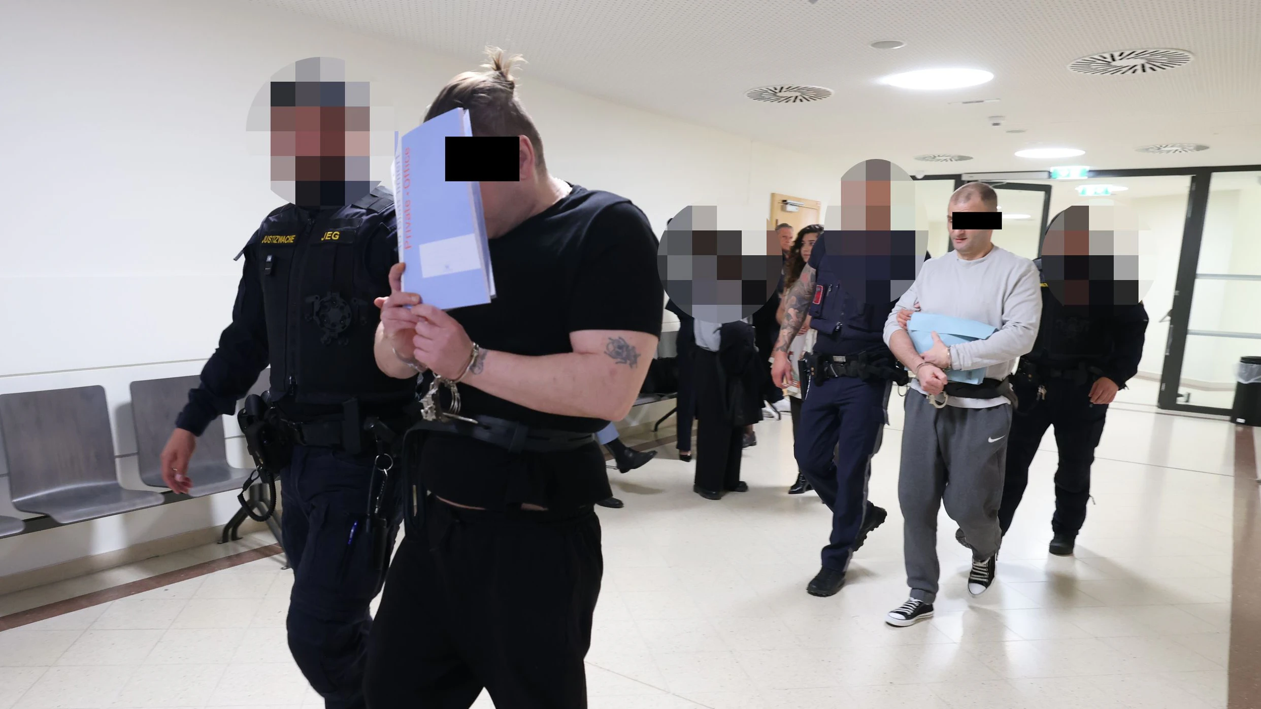 Heute.at - Mann in Donau ertränkt – 20 Jahre und lebenslange Haft