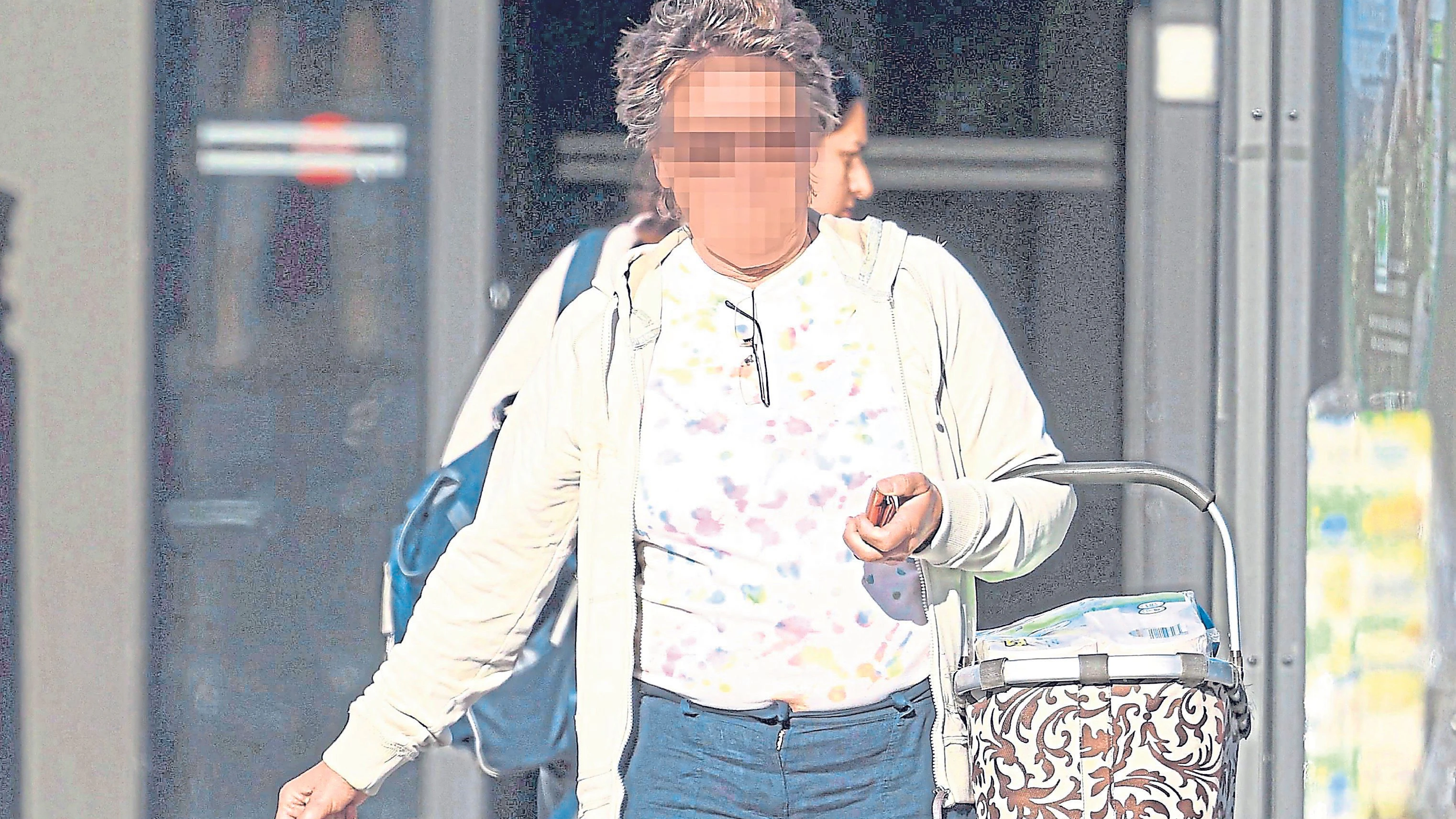Heute.at - Seit 17 Jahren krank – Lehrerin winkt noch mehr Geld