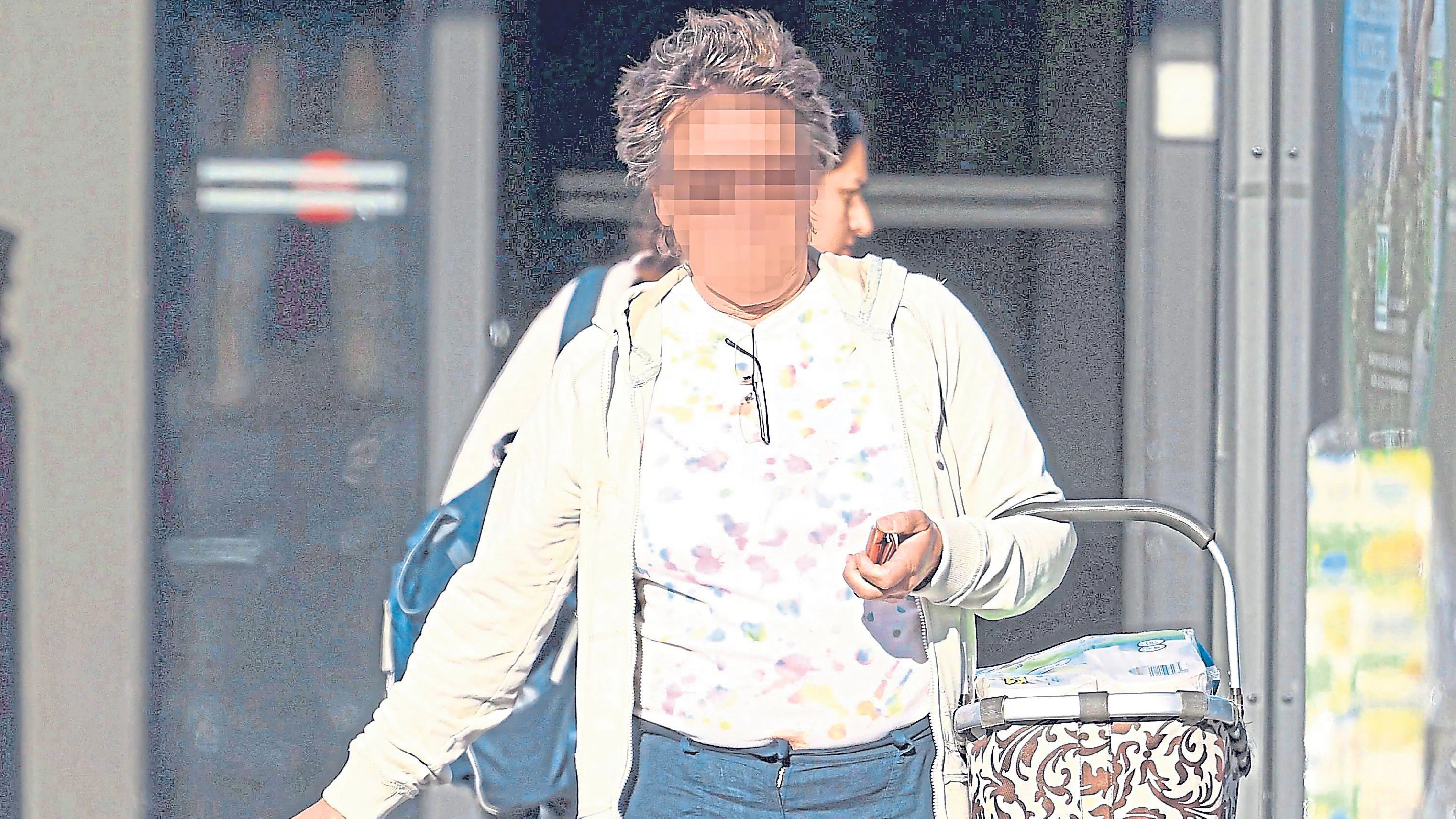 Heute.at - 17 Jahre krank! Lehrerin bekam sogar Gehaltserhöhungen