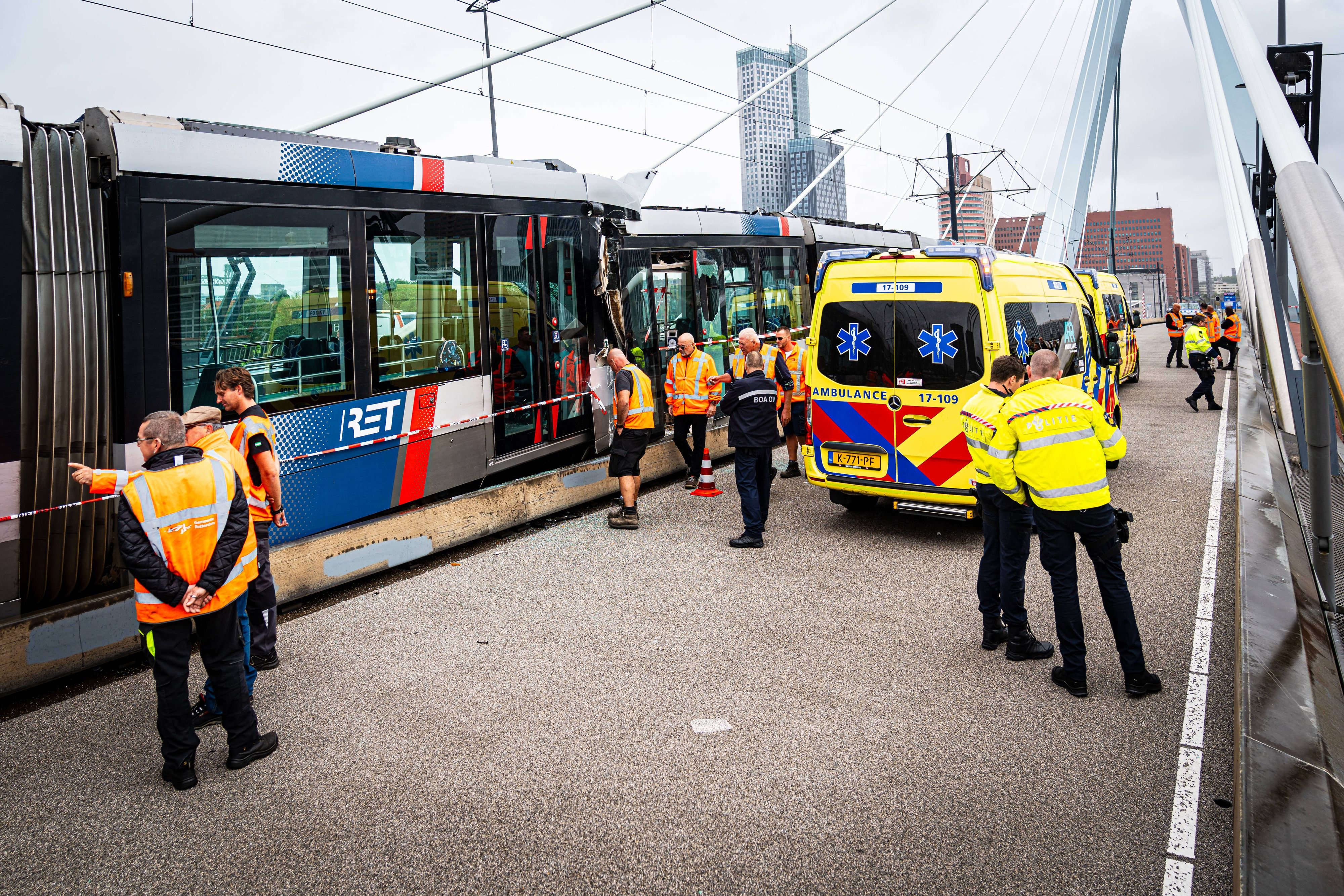Bei dem Unfall wurden mehrere Menschen verletzt.