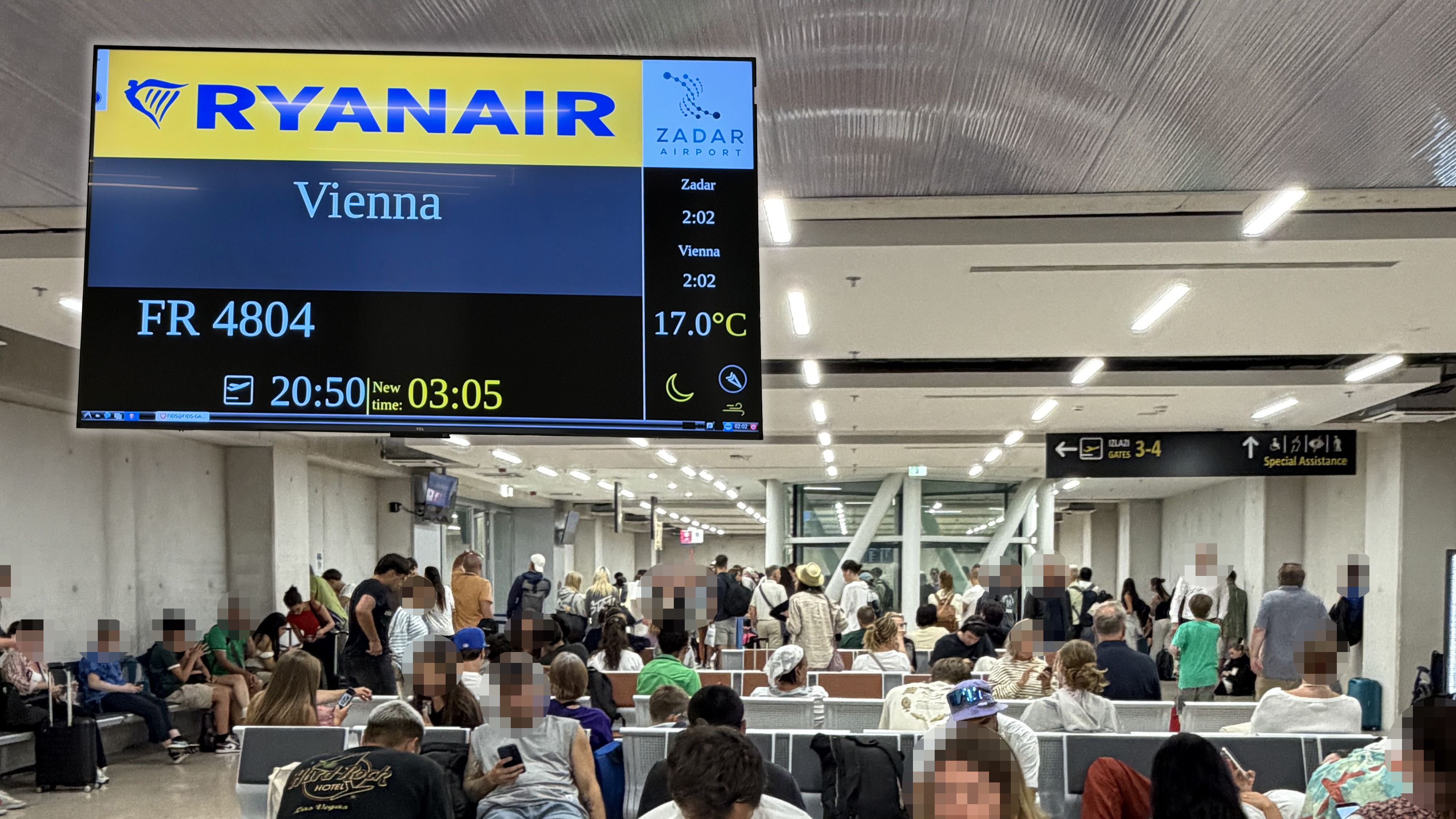 Heute.at - Flug-Chaos! Wienerin stundenlang am Balkan gestrandet
