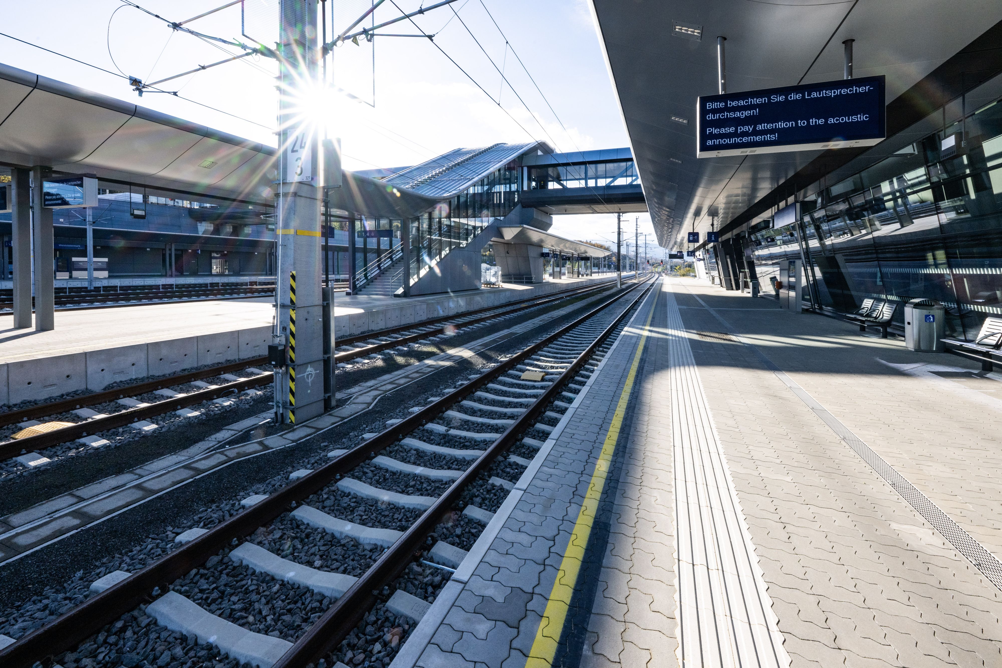 Die Koralmbahn verbindet Graz und Klagenfurt in nur 41 Minuten Fahrzeit. Im Bild: Der neue Bahnhof Weststeiermark, die letzte Station vor dem neuen Koralmtunnel.
