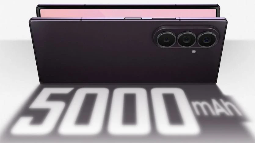Das Galaxy Z Fold8 Ultra verfügt neu über eine Kapazität von 5.000 Milliamperestunden (mAh).