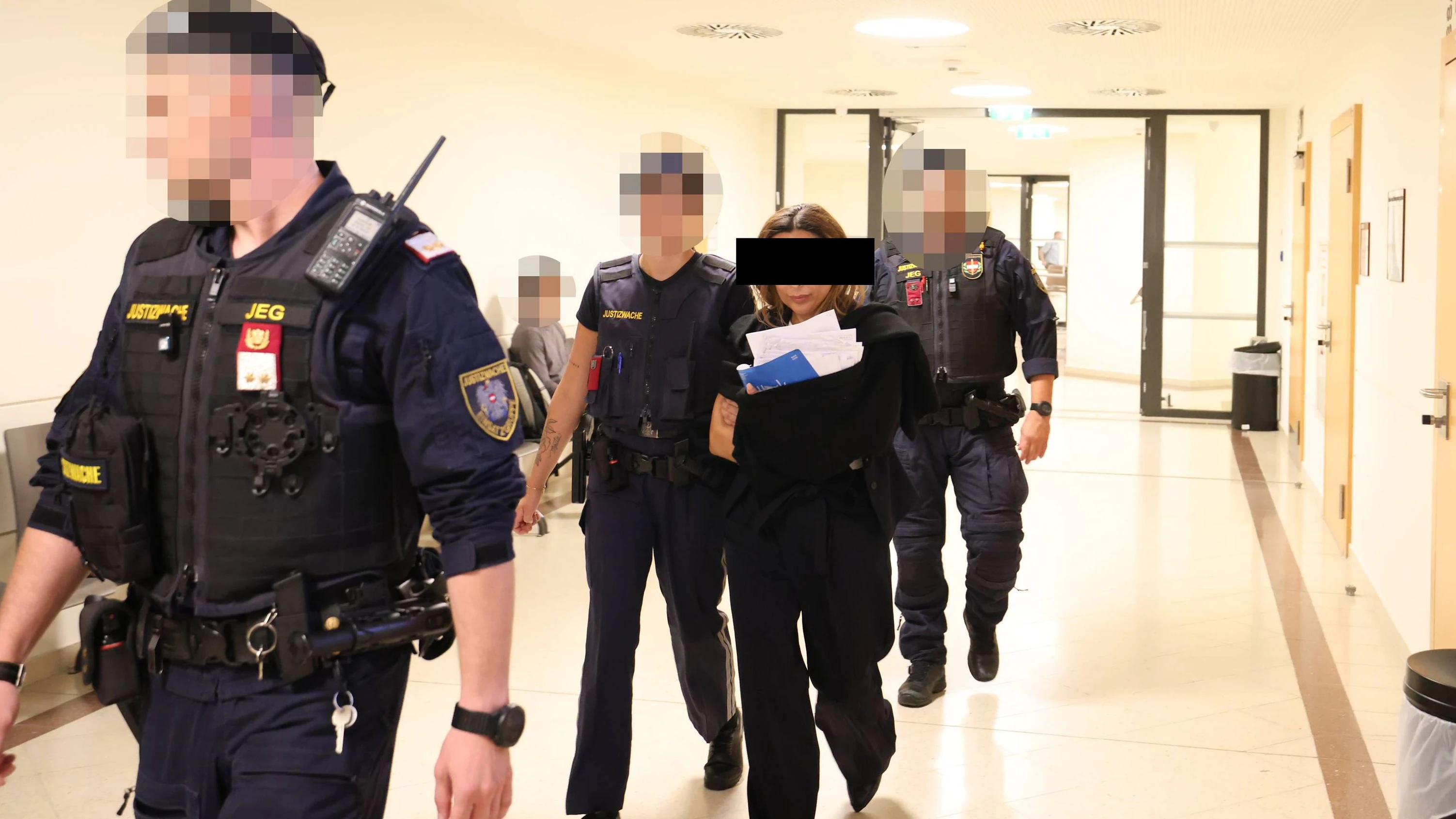 Heute.at - Verheerende Folgen – Fake-Ärztin gesteht fast alles