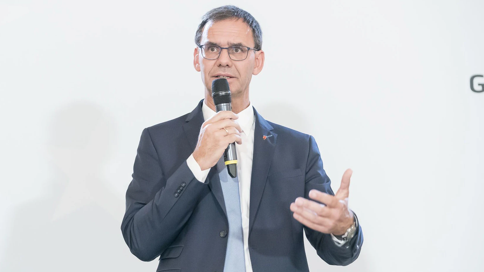 Heute.at - Nicht meine Aufgabe: LH Wallner kritisiert Ruck-Causa