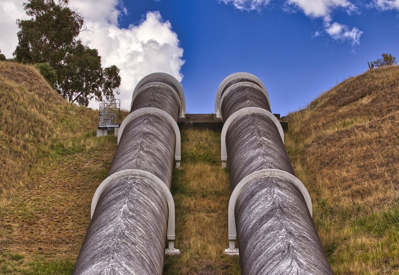 Rohre für grüne Wasserkraft-Energie