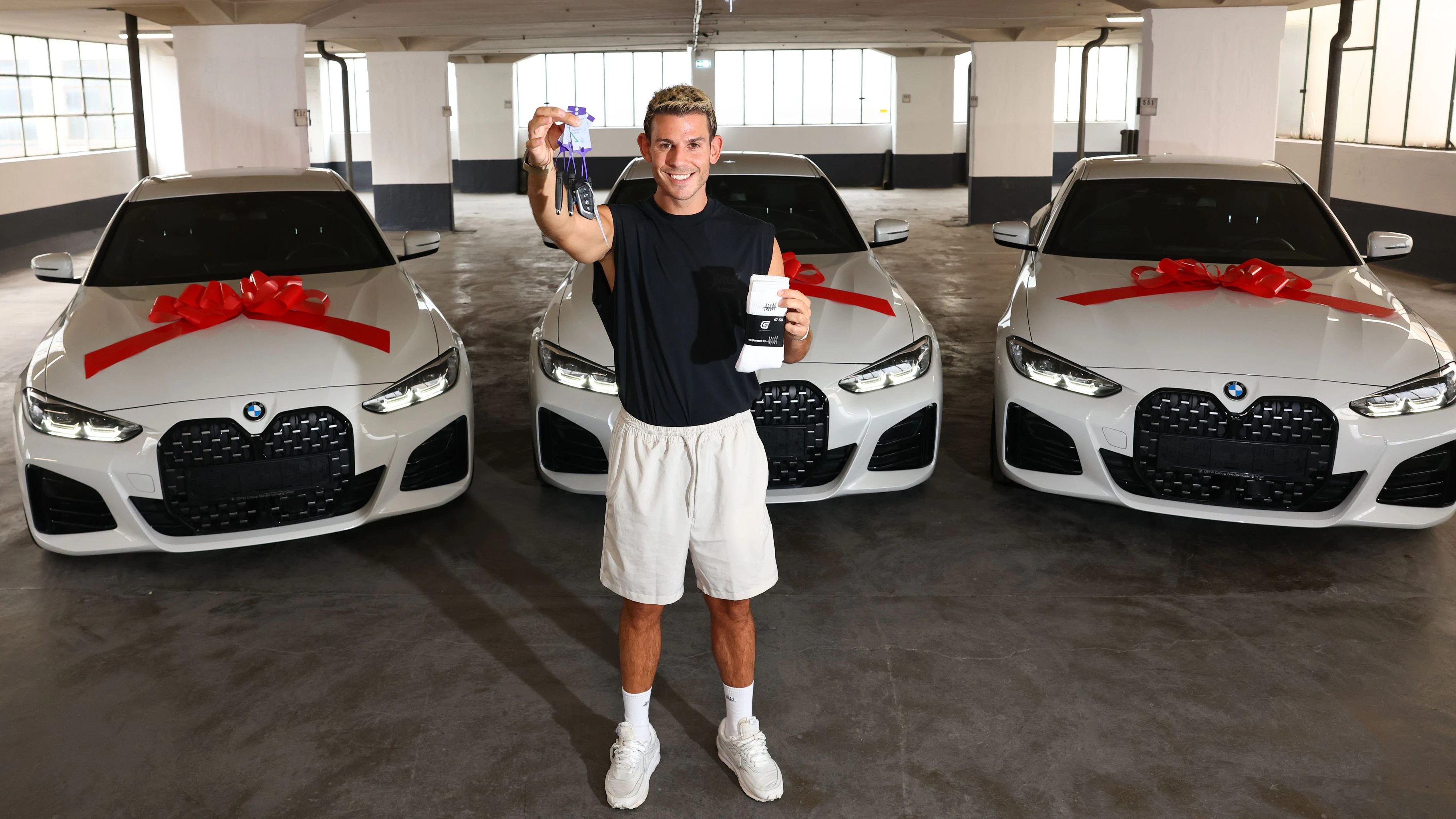 Heute.at - Wiener Influencer verschenkt drei BMW um 150.000 Euro