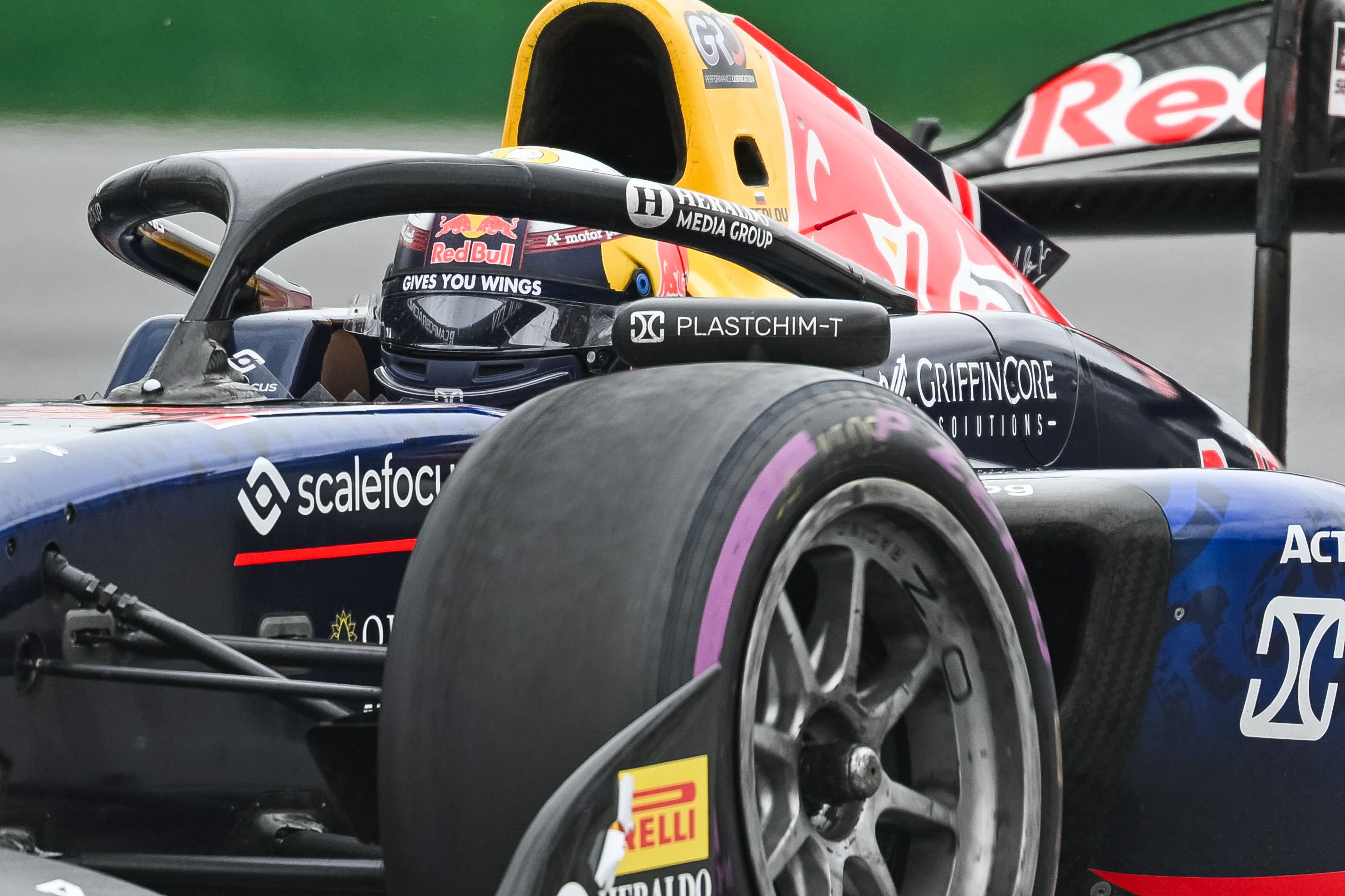 Formel-2-Fahrer Nikola Tsolov. 