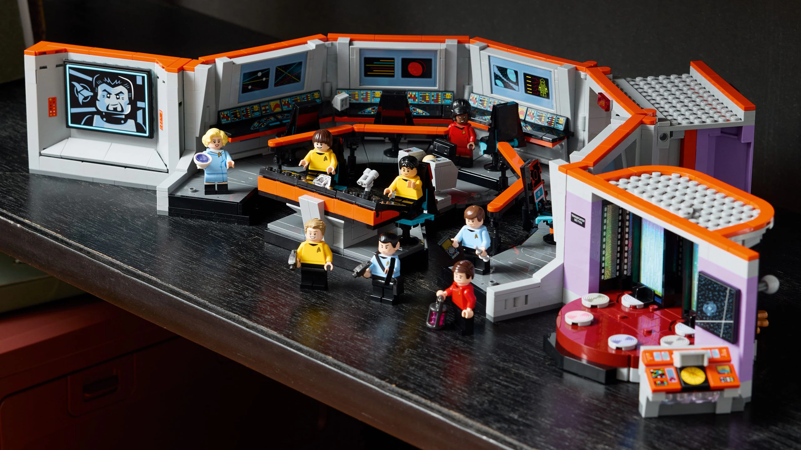 Heute.at - LEGO zeigt Kult-Brücke der Enterprise als neues Modell