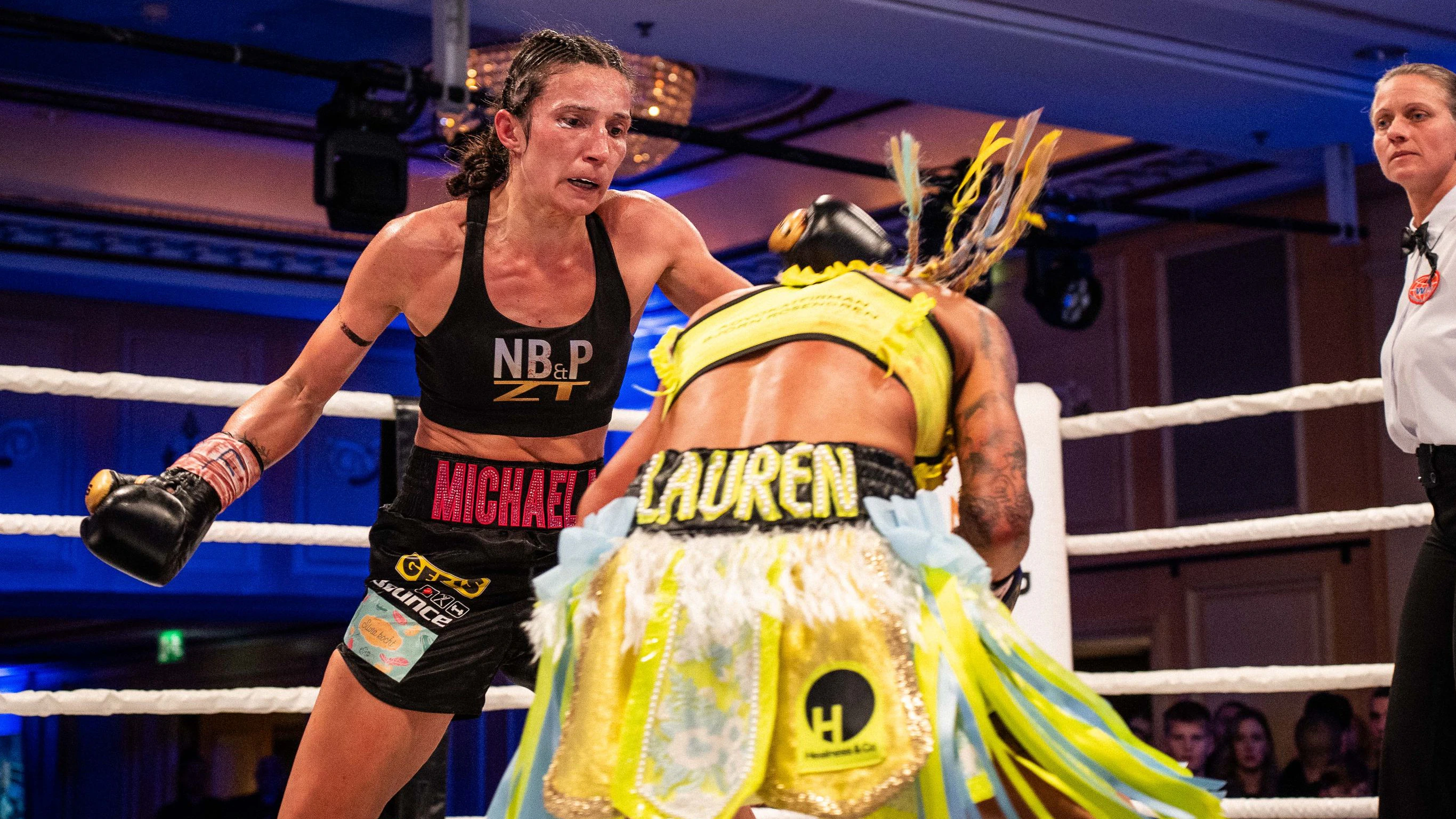 Heute.at - Fightnight für toten Trainer! Boxer ehren Nader