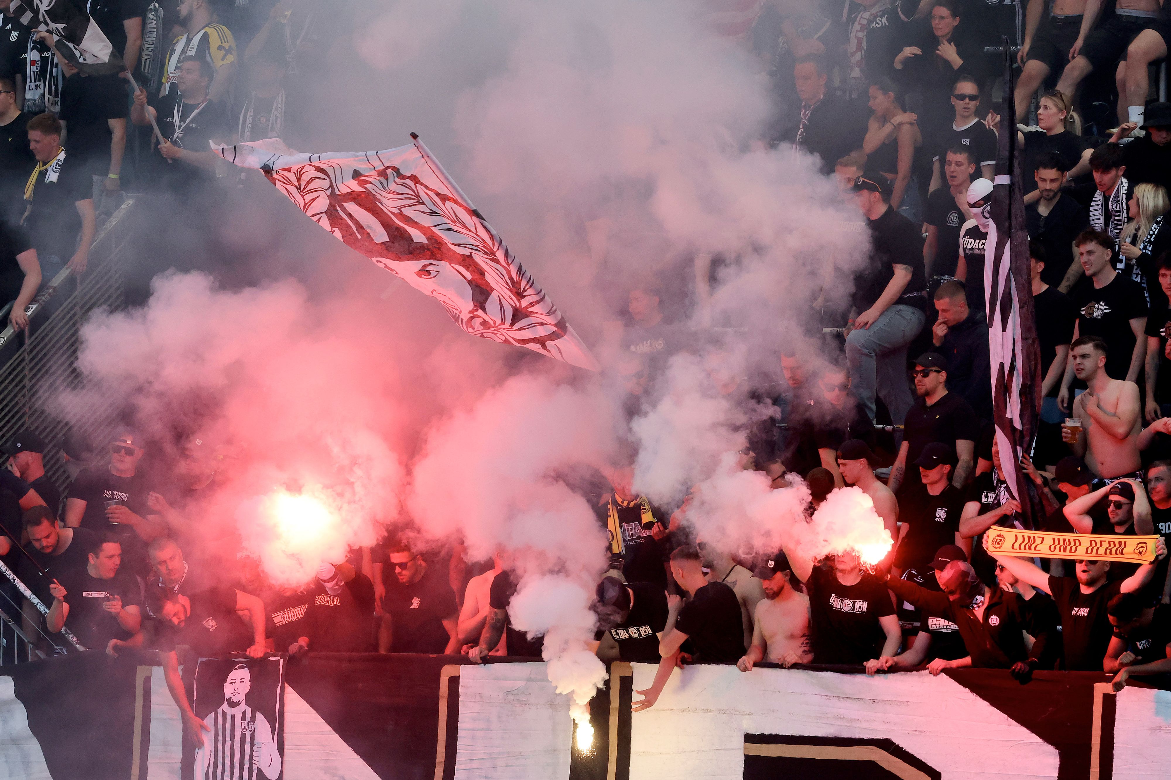 LASK Ultras