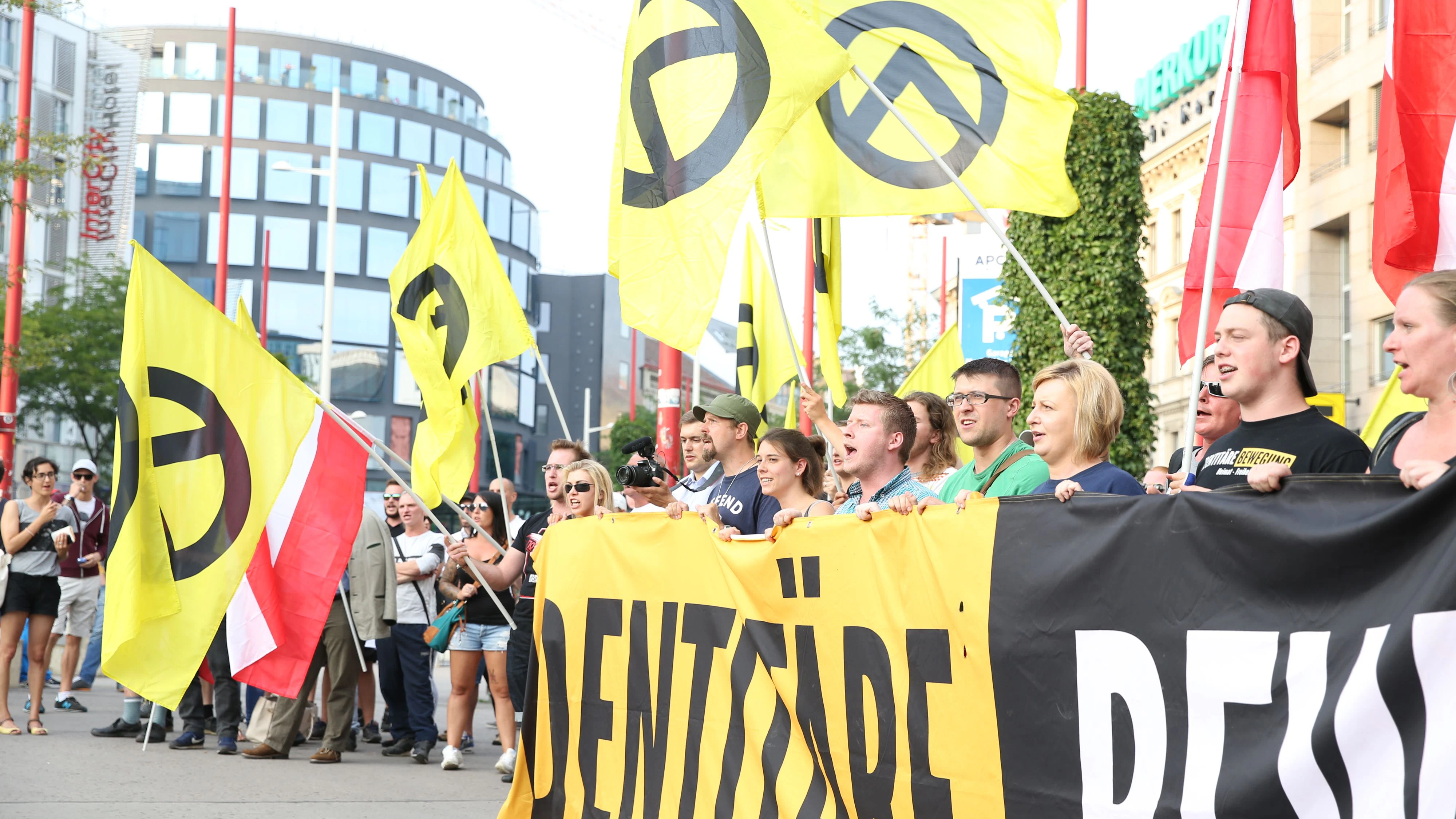 Heute.at - Protest gegen Identitäre – OGR ruft zu Demo in Wien auf