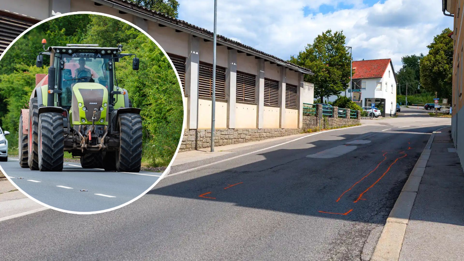 Der Radfahrer geriet hier zwischen Traktor und Anhänger. (Symbolbild)