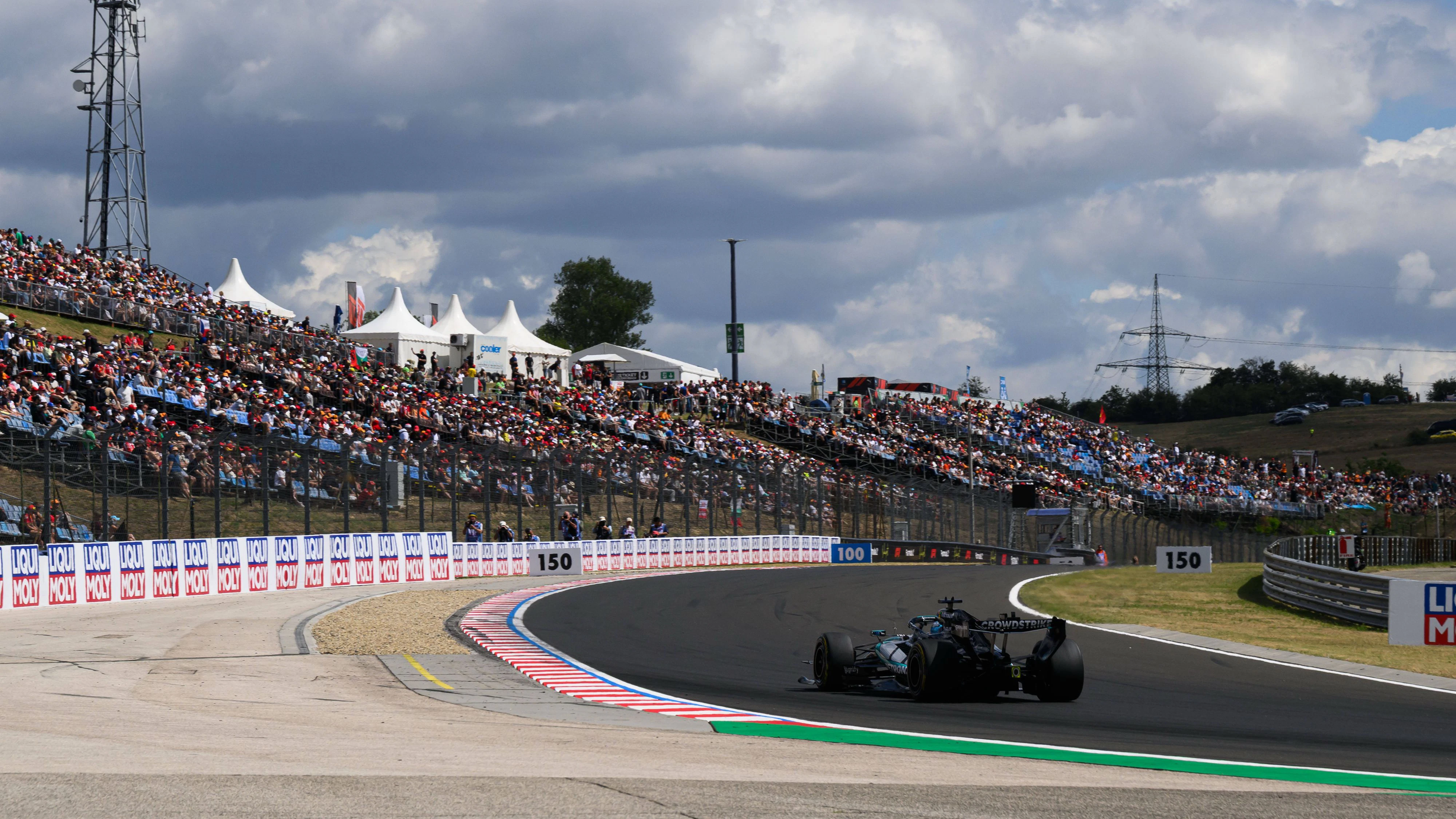 Heute.at - Strecke bricht auf – große Asphalt-Sorgen in Formel 1
