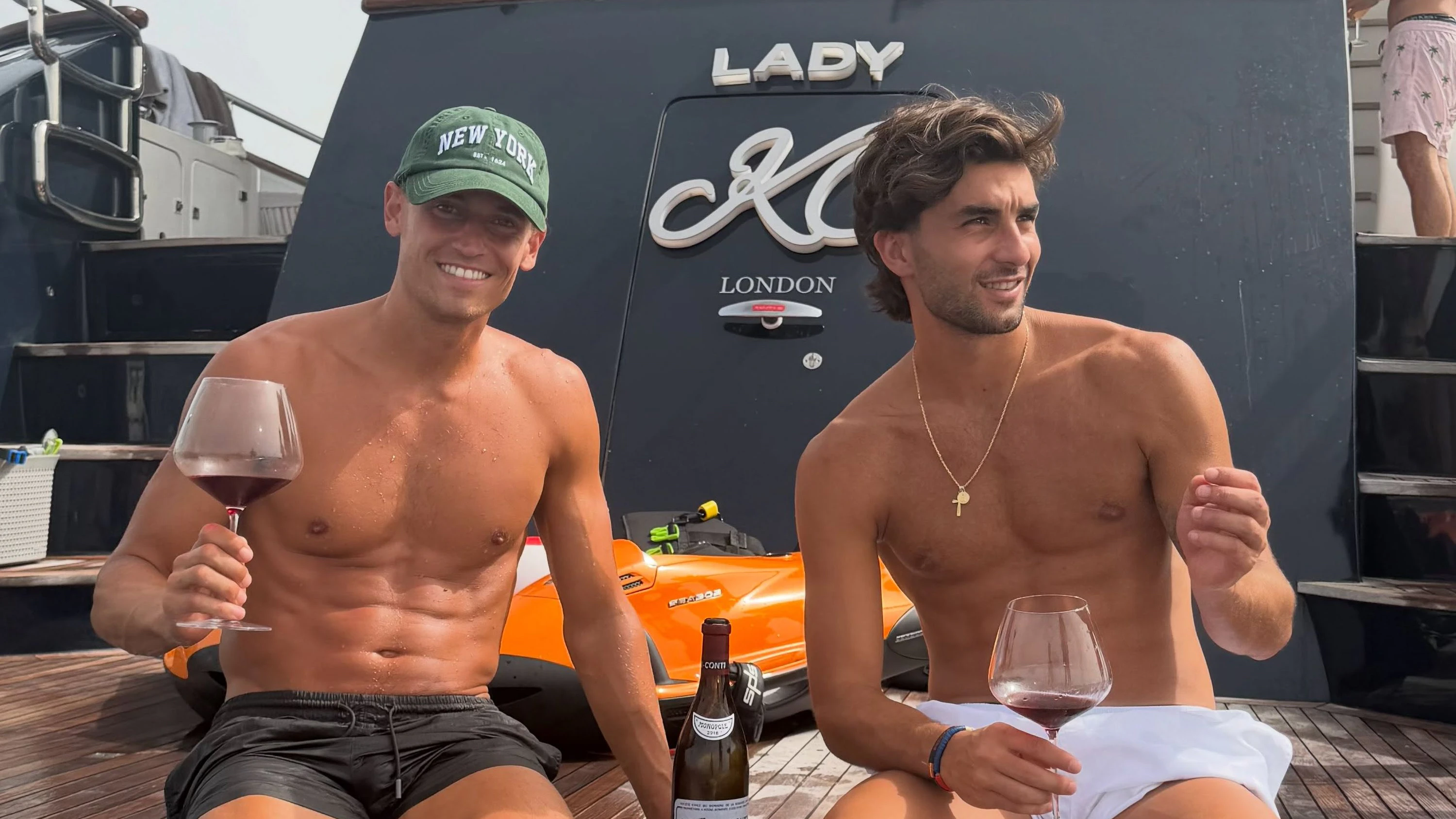 Heute.at - Spaniens WM-Helden feiern Yacht-Party vor Formentera
