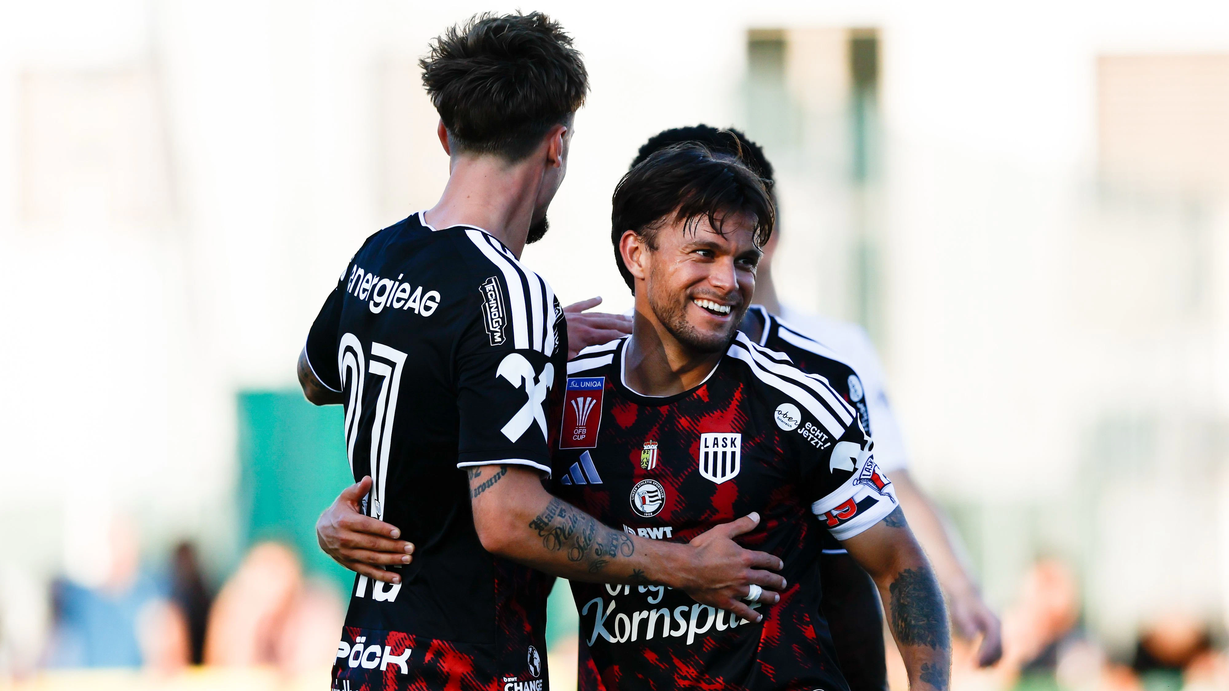 Heute.at - Cup-Gala! LASK und Salzburg starten mit Torfestival