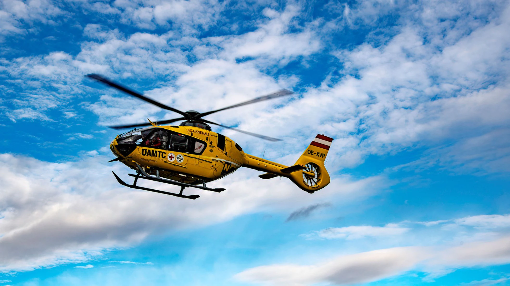 Heute.at - Alko-Lenkerin rammt Vespa-Fahrer – Mann in Lebensgefahr