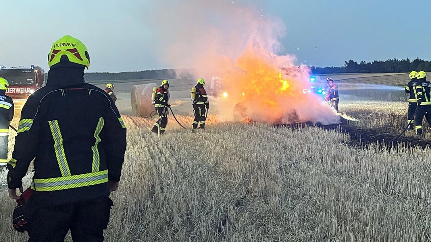 Heute.at - Extreme Trockenheit – Brände fordern 18 Feuerwehren