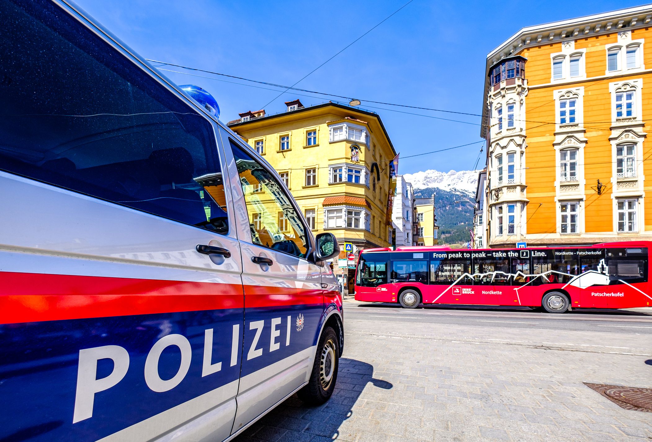 In Innsbruck kam es am Samstag zu einer Massenschlägerei. 