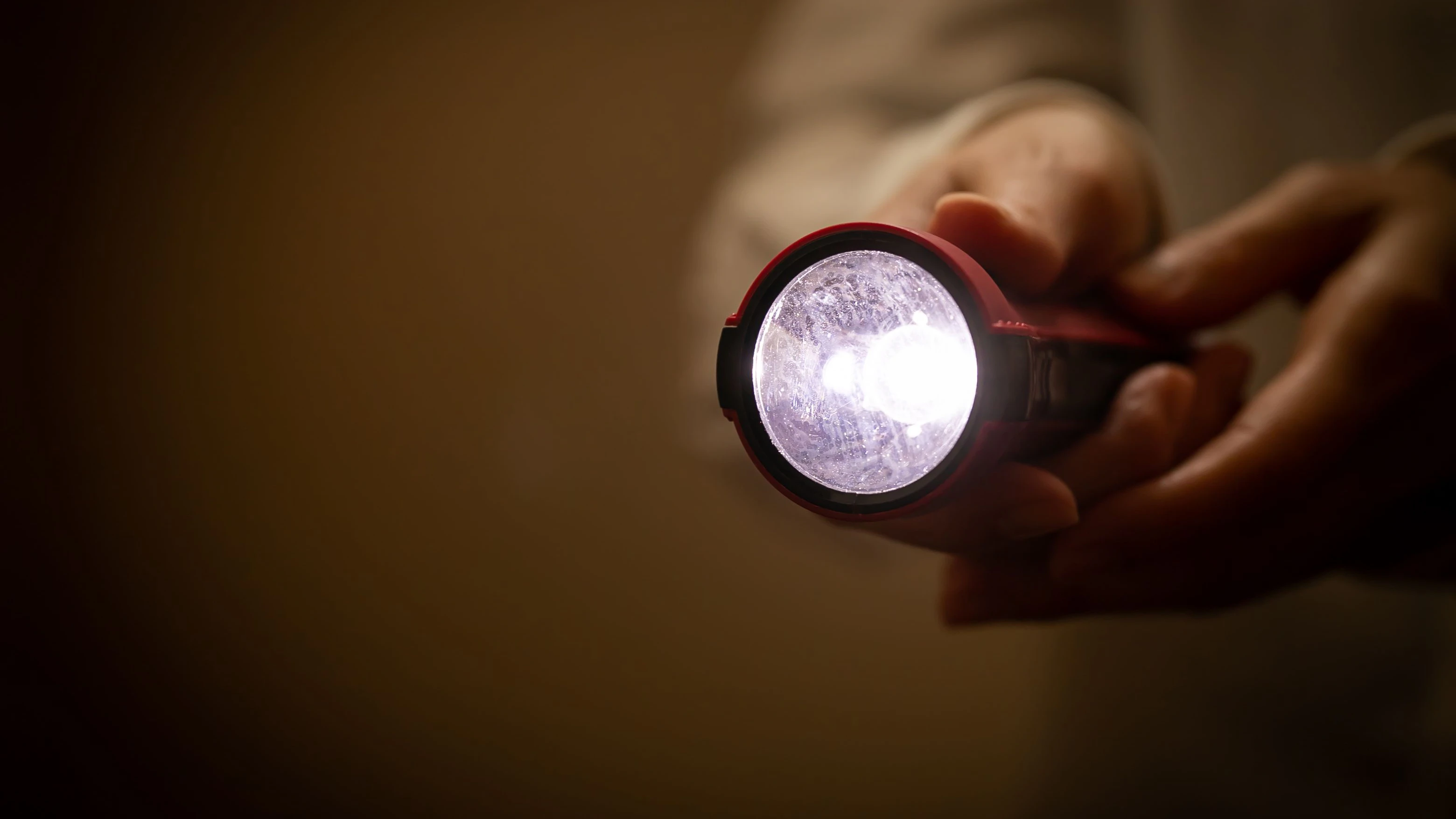 Heute.at - Studie warnt: Risiko für Stromausfälle steigt massiv